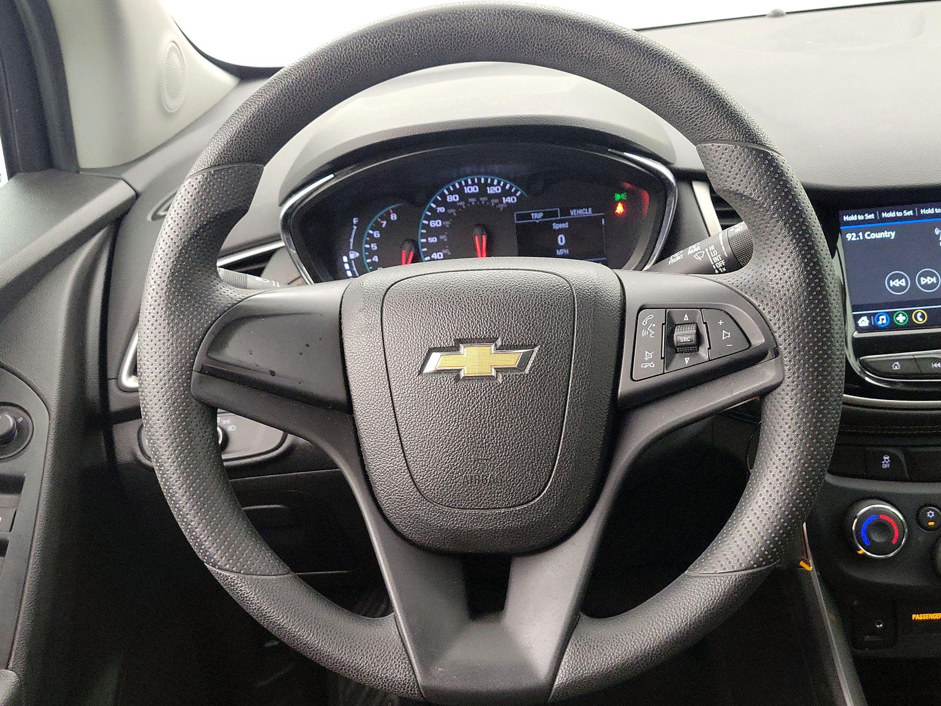 Thumbnail: 2018 Chevrolet Trax - 10