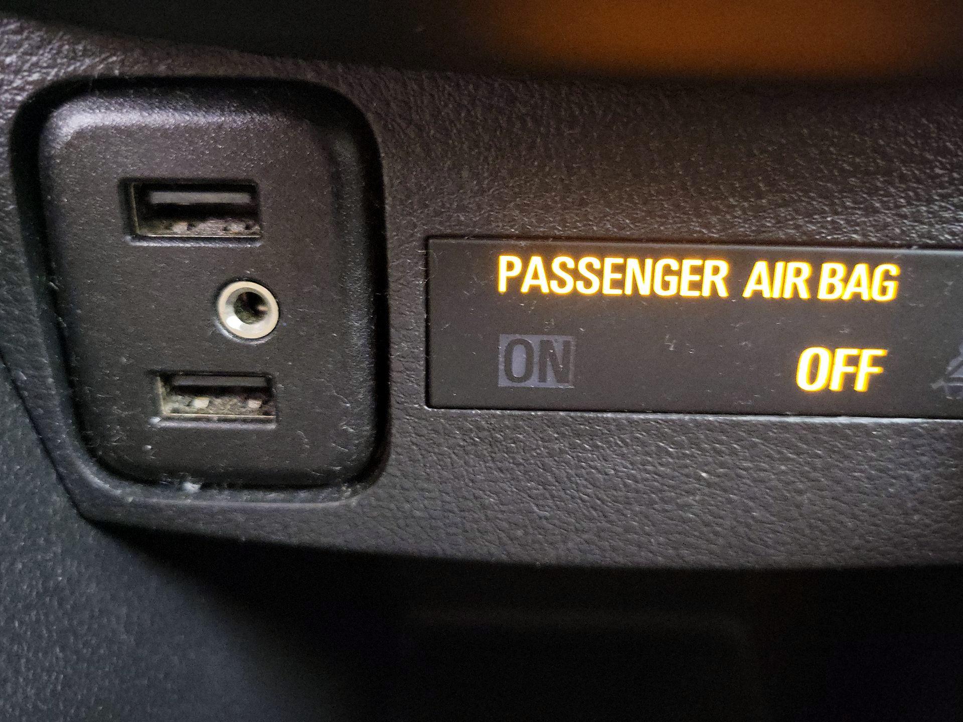 Thumbnail: 2018 Chevrolet Trax - 18