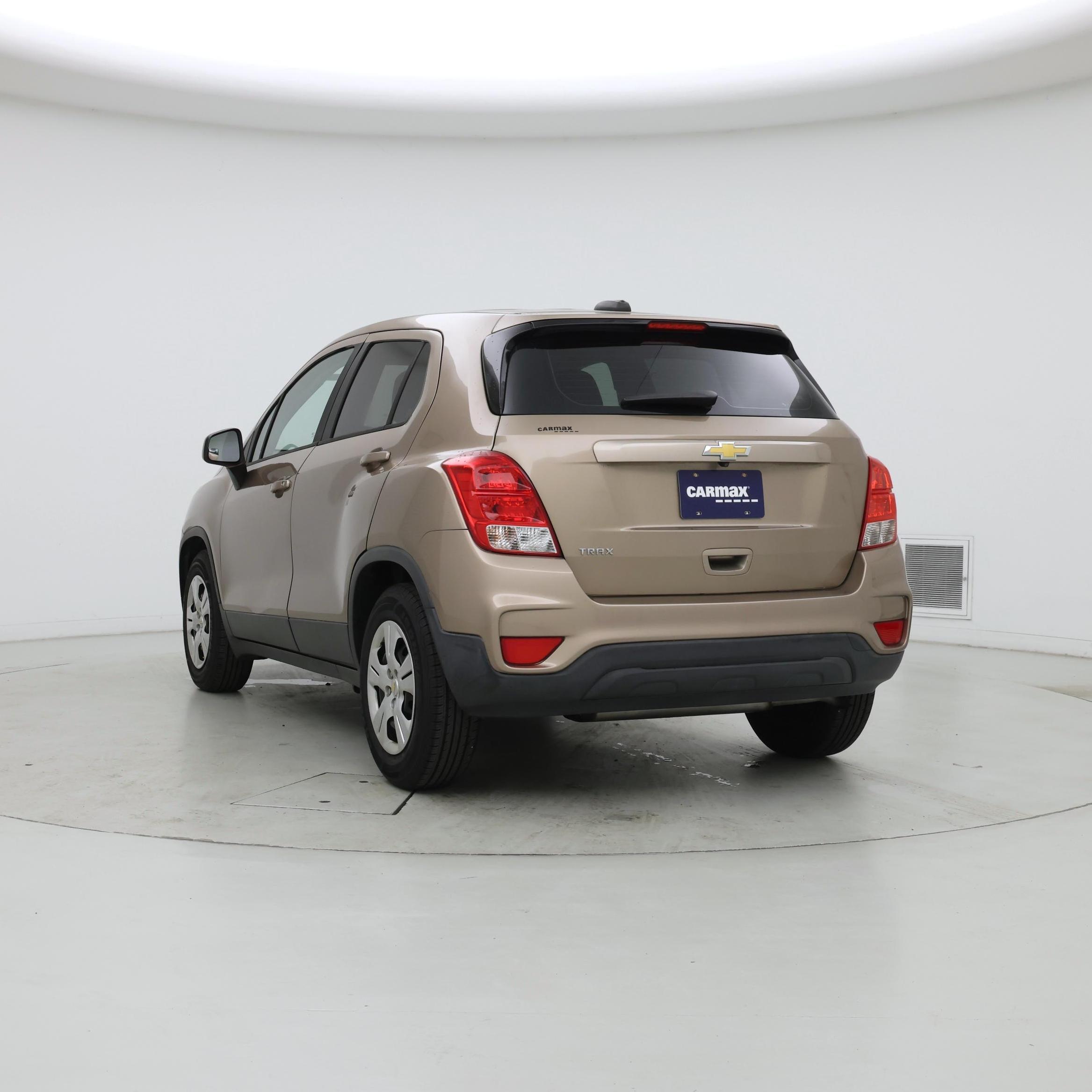 Thumbnail: 2018 Chevrolet Trax - 2