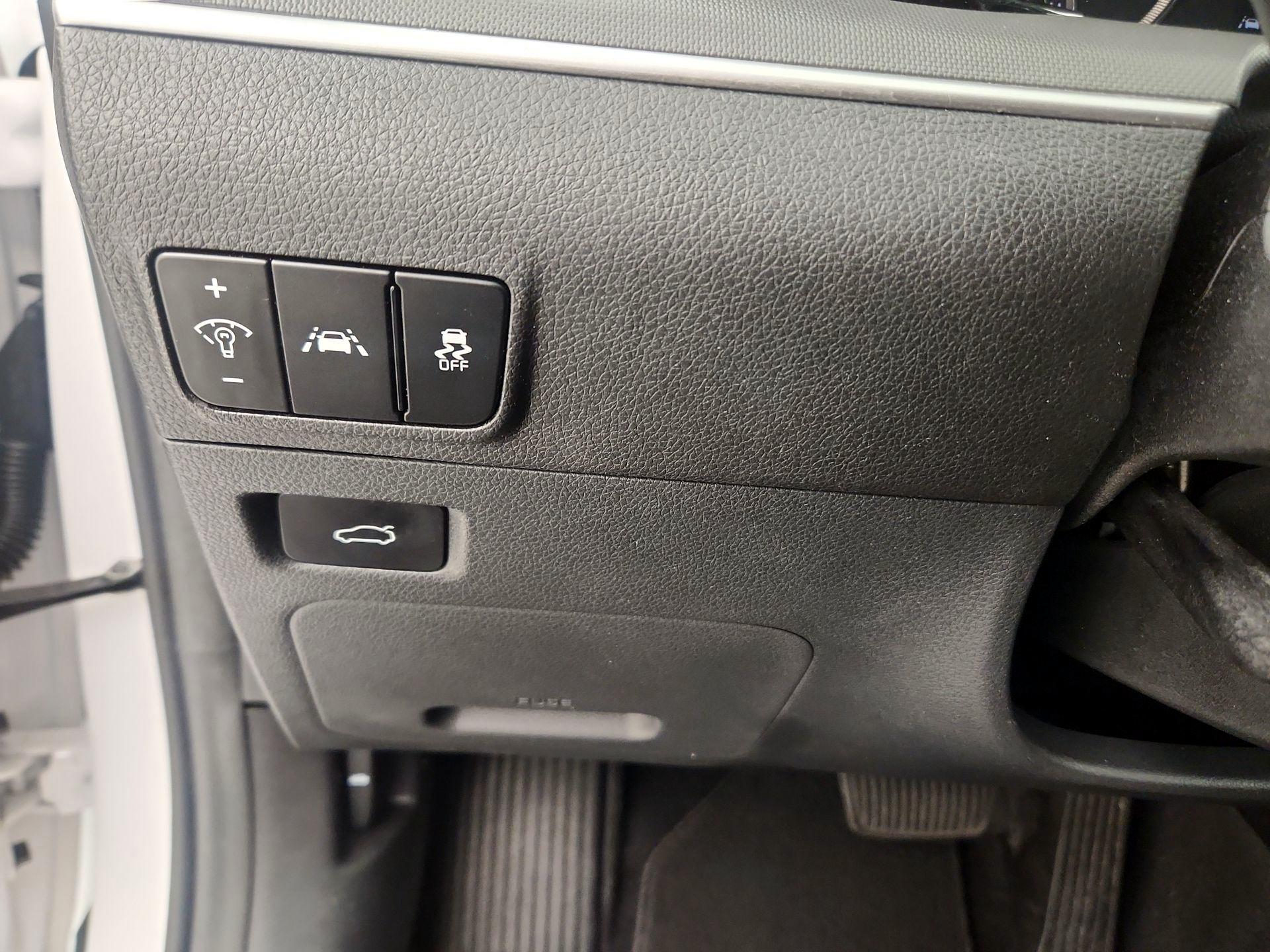 Thumbnail: 2022 Kia K5 - 13