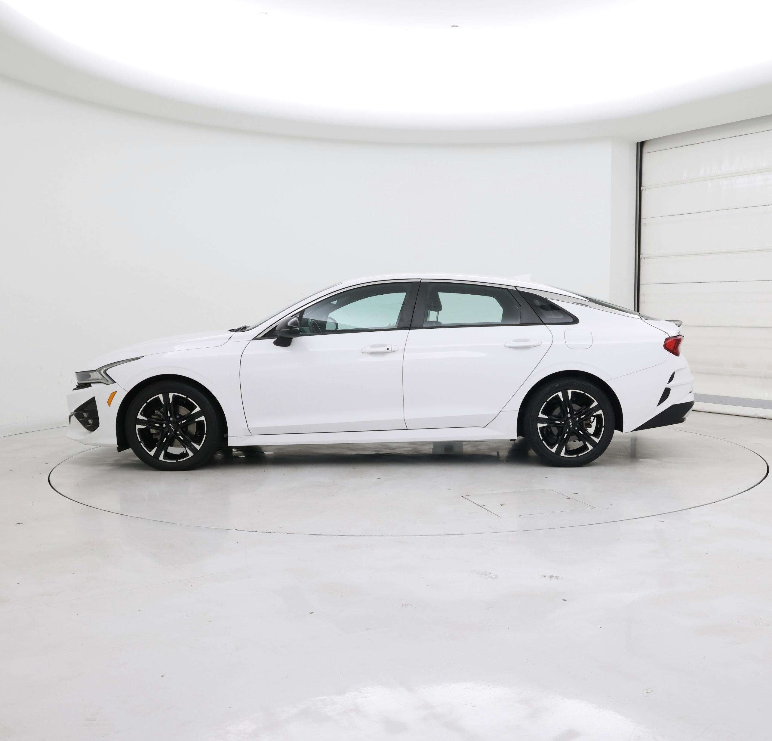 Thumbnail: 2022 Kia K5 - 3