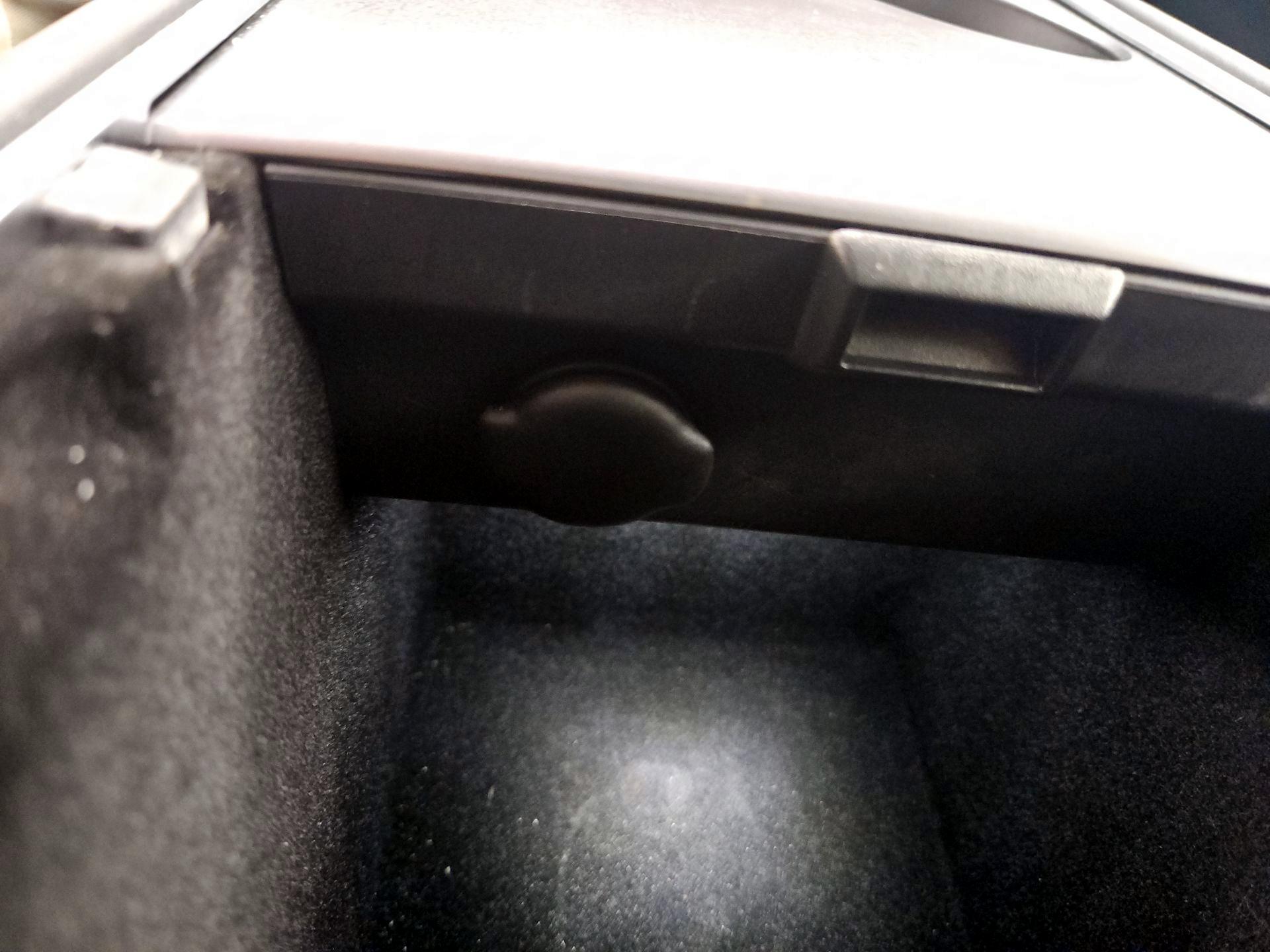 Thumbnail: 2023 Tesla Model 3 - 19