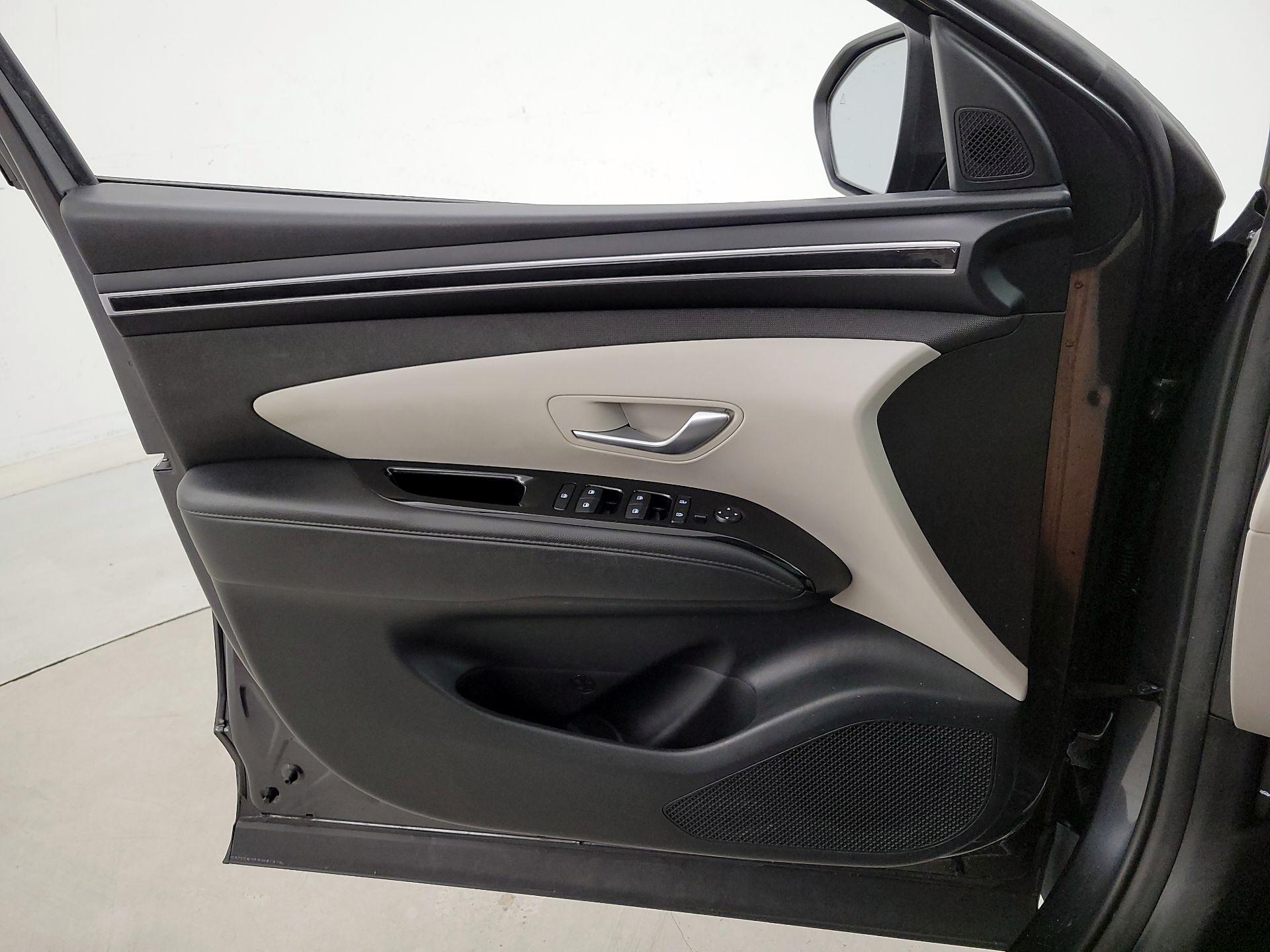 Thumbnail: 2022 Hyundai Tucson - 12
