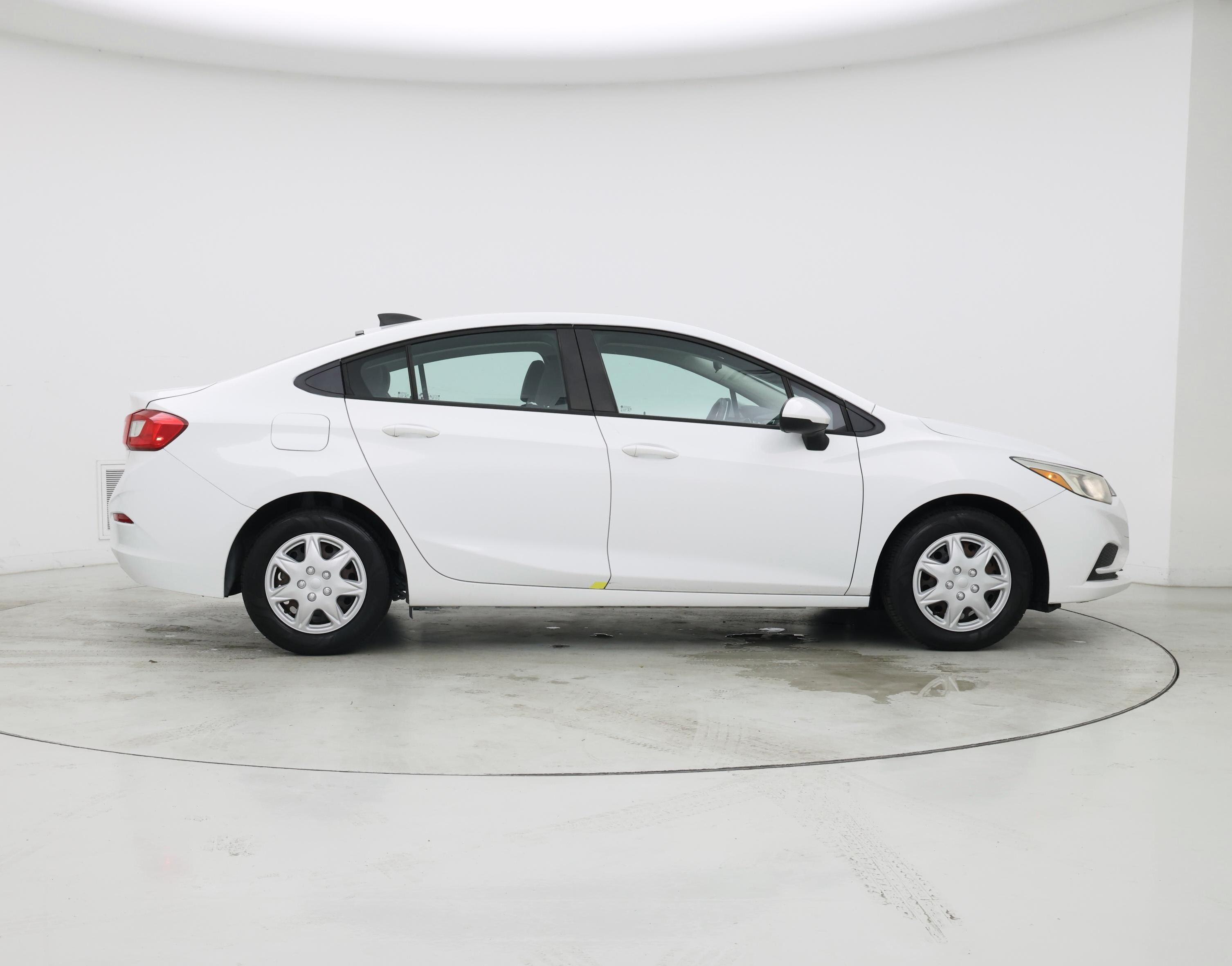 Thumbnail: 2018 Chevrolet Cruze - 7