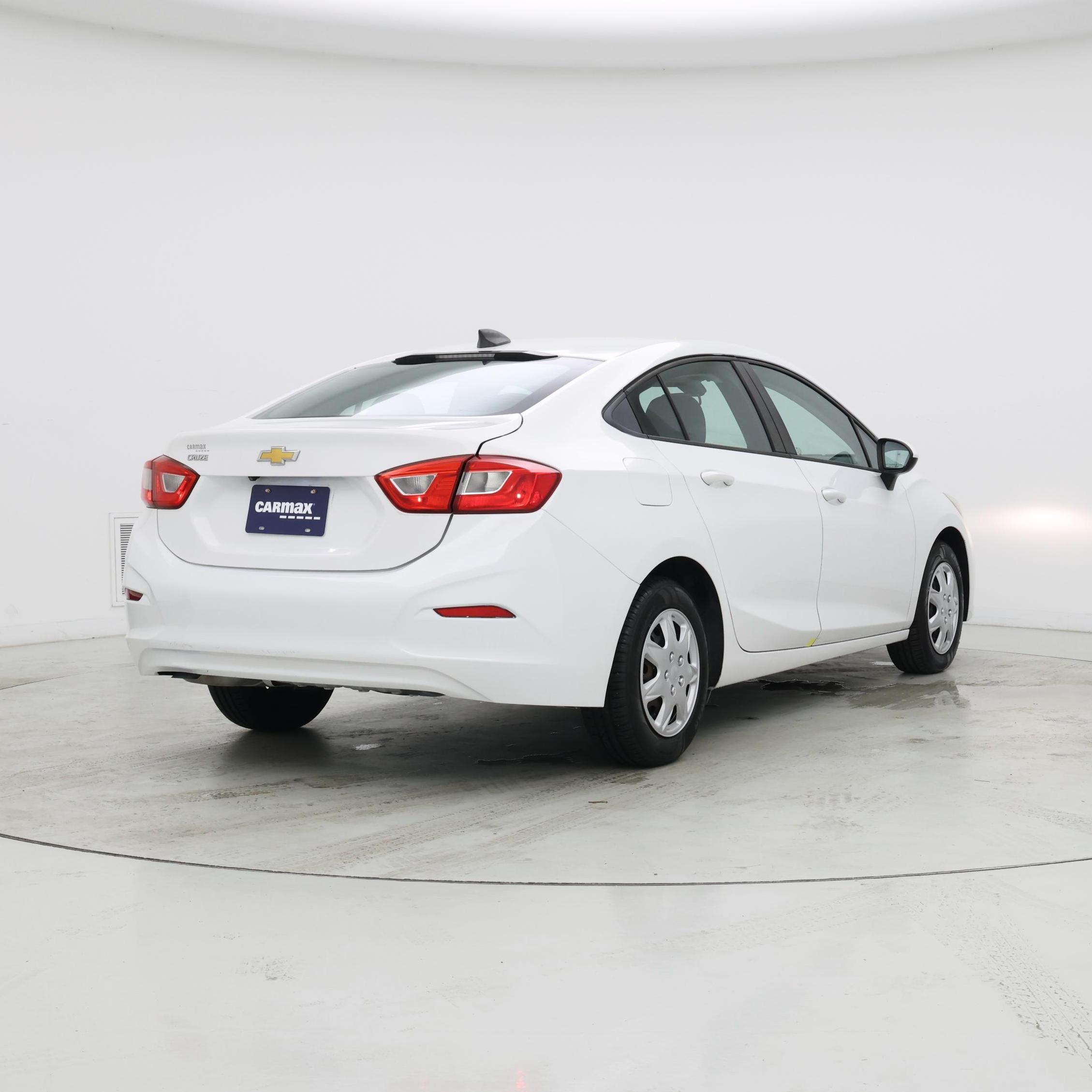 Thumbnail: 2018 Chevrolet Cruze - 8