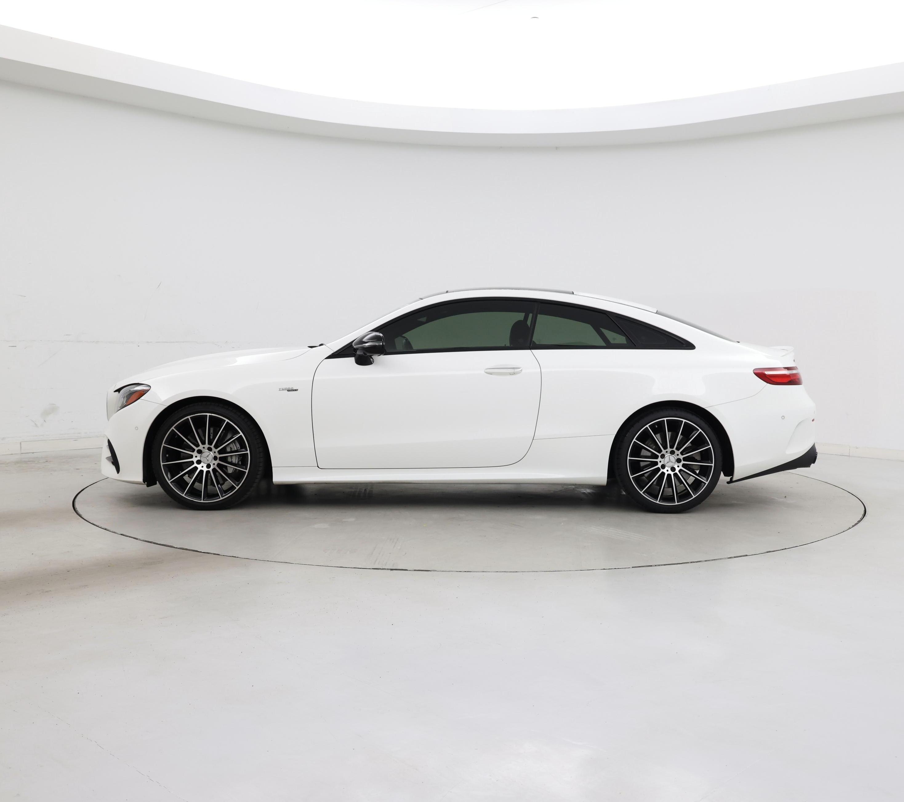 Thumbnail: 2020 Mercedes-Benz E-Class - 3