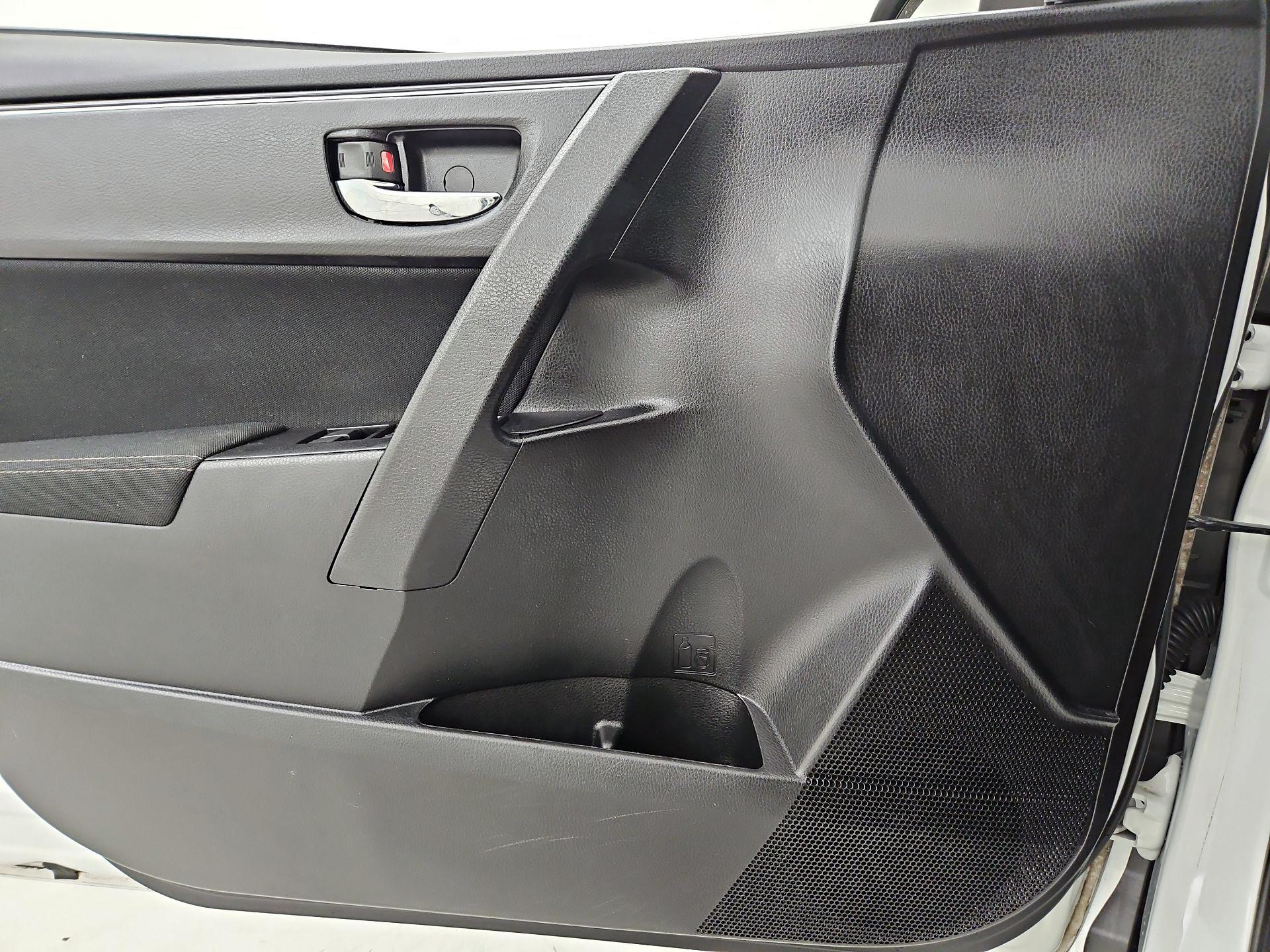Thumbnail: 2019 Toyota Corolla - 12