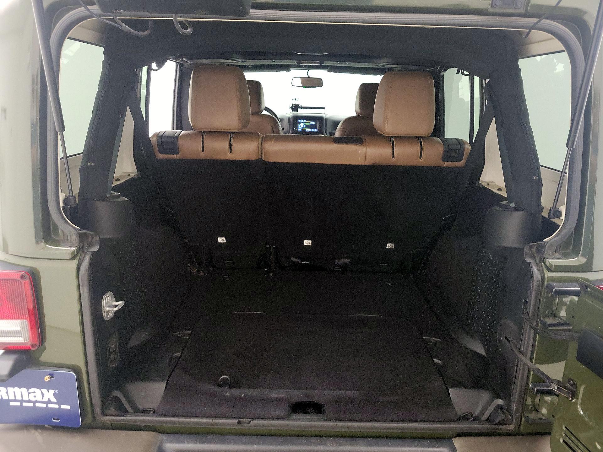 Thumbnail: 2016 Jeep Wrangler - 17
