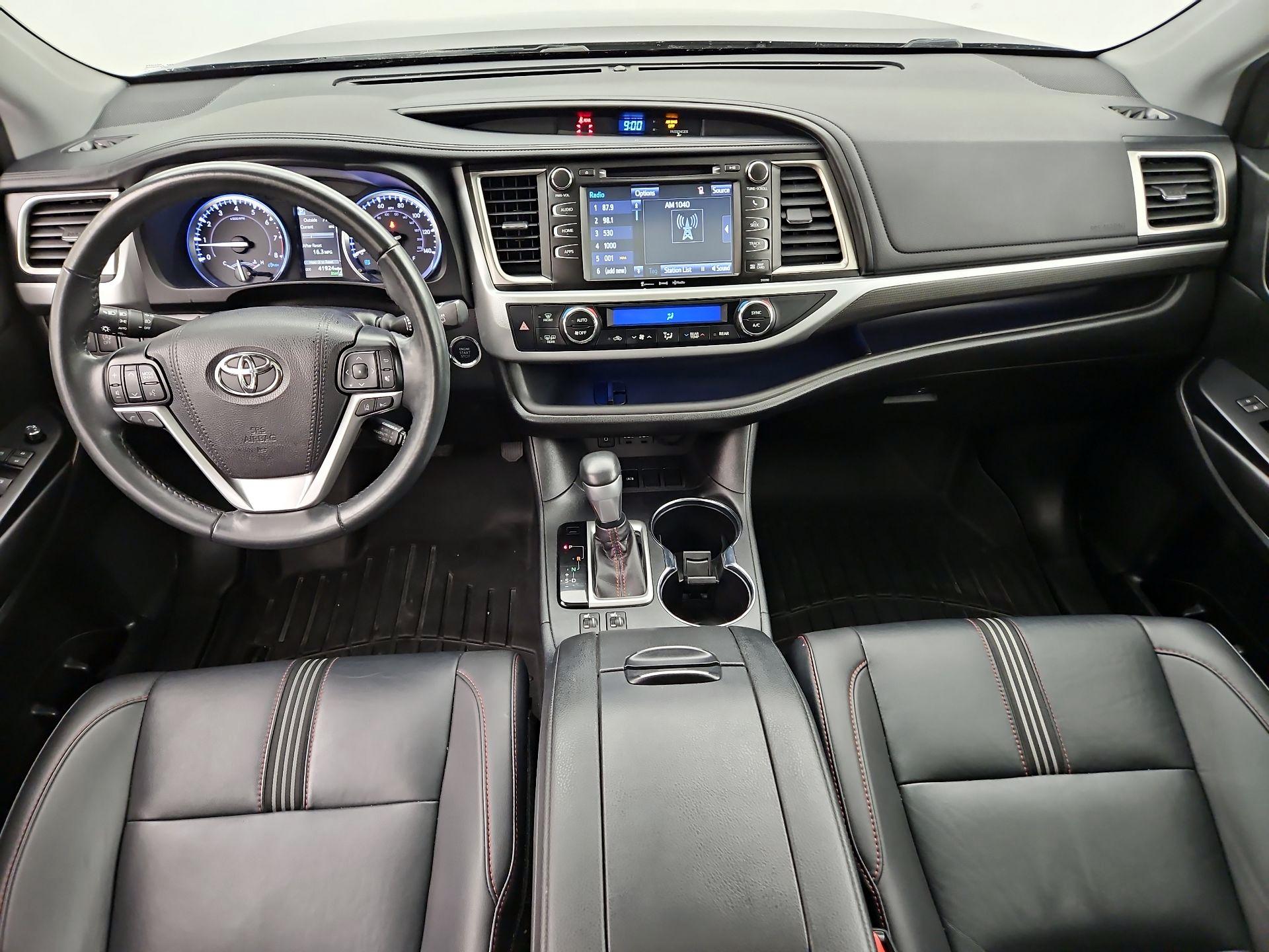 Thumbnail: 2019 Toyota Highlander - 9