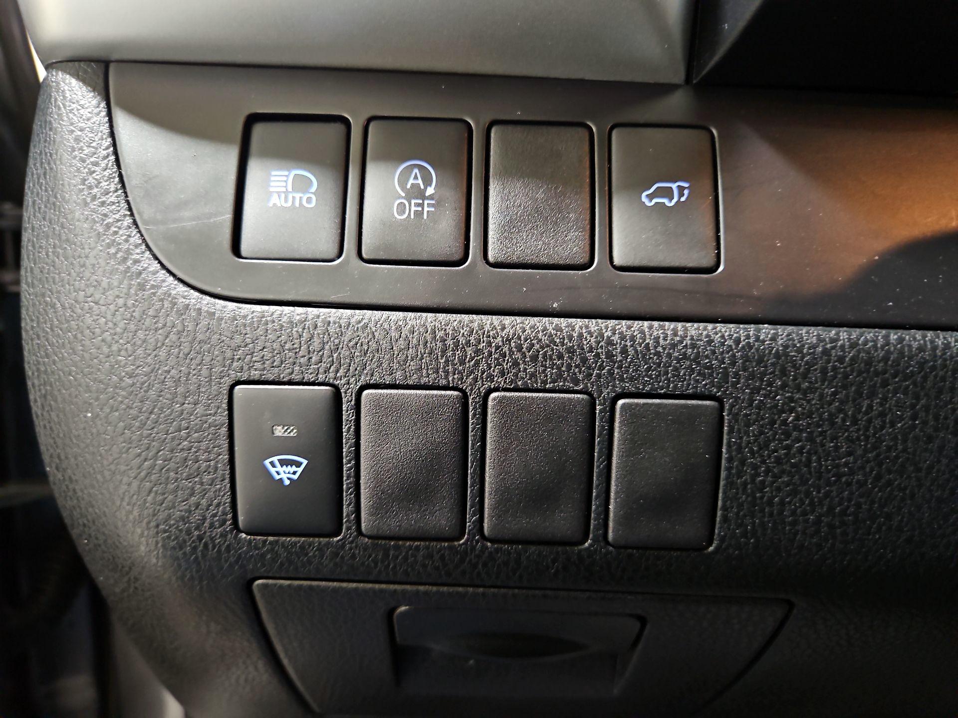 Thumbnail: 2019 Toyota Highlander - 13