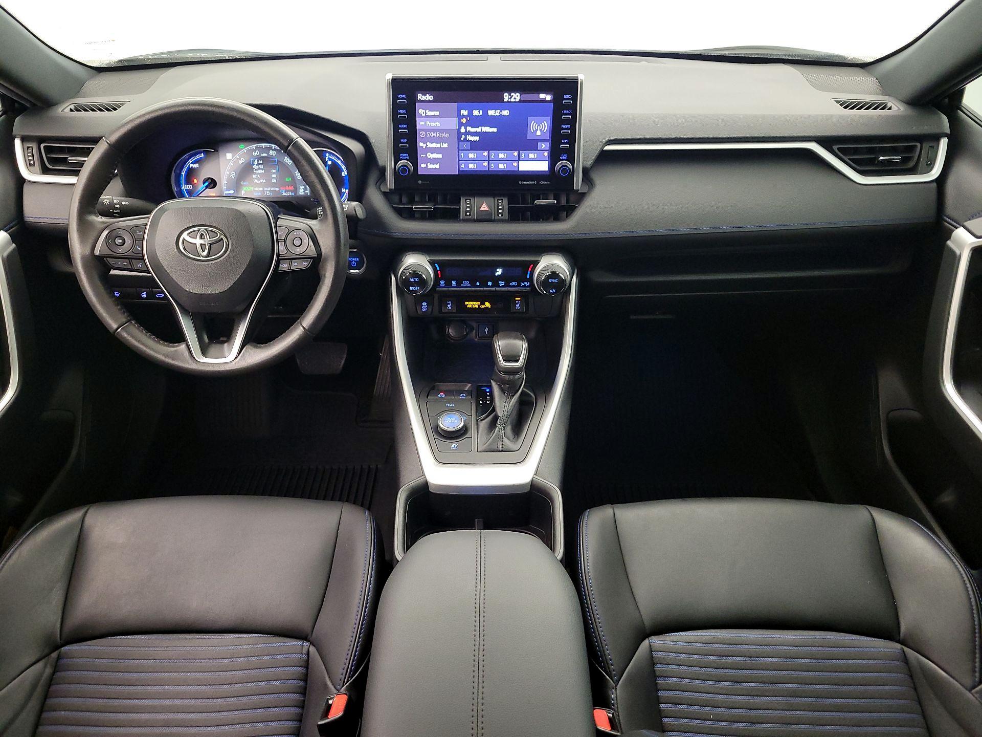 Thumbnail: 2022 Toyota RAV4 - 9