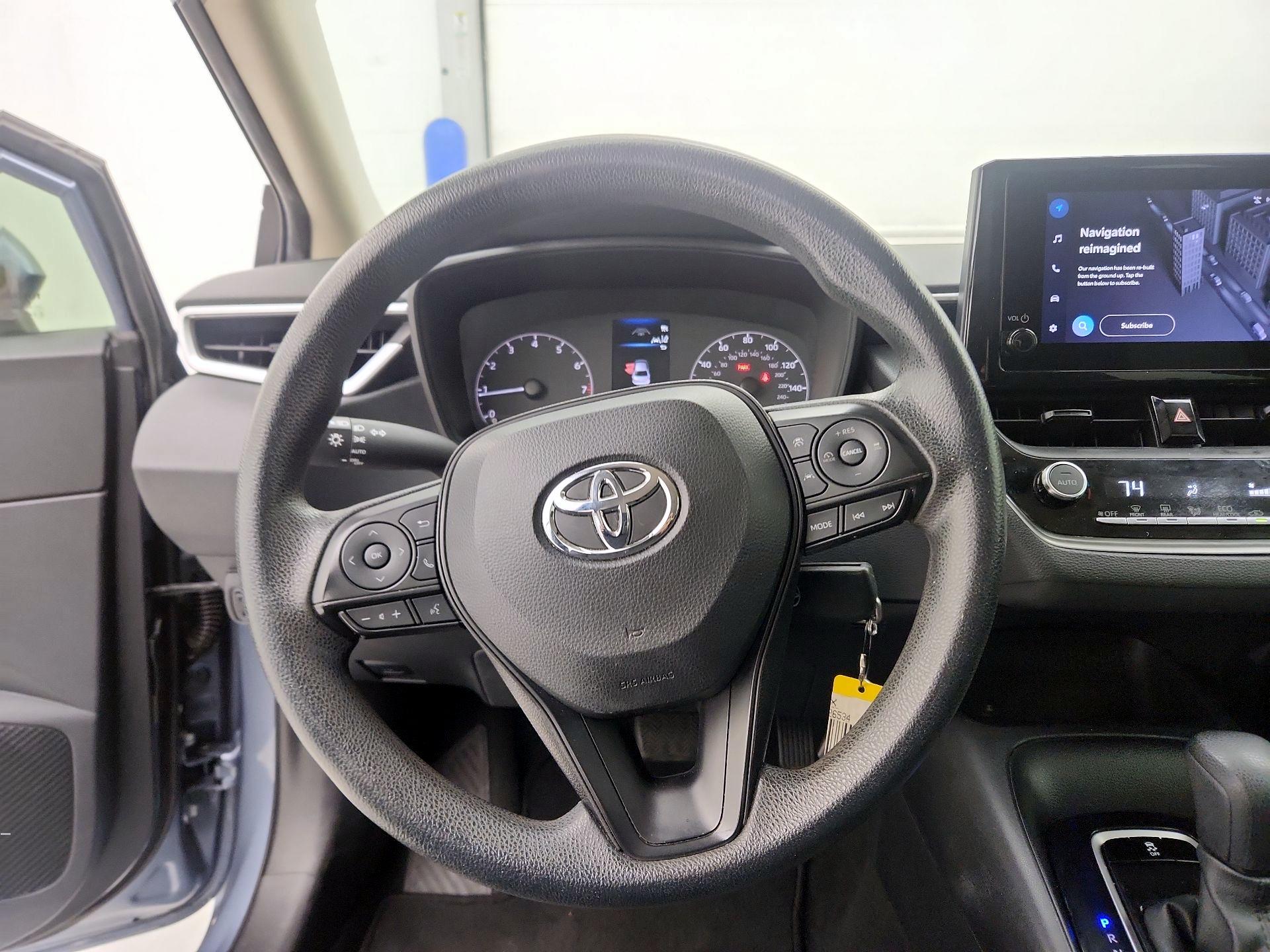 Thumbnail: 2023 Toyota Corolla - 10