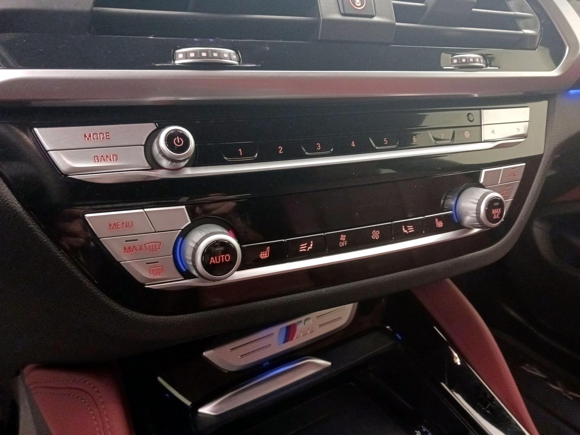 Thumbnail: 2021 BMW X4 - 17