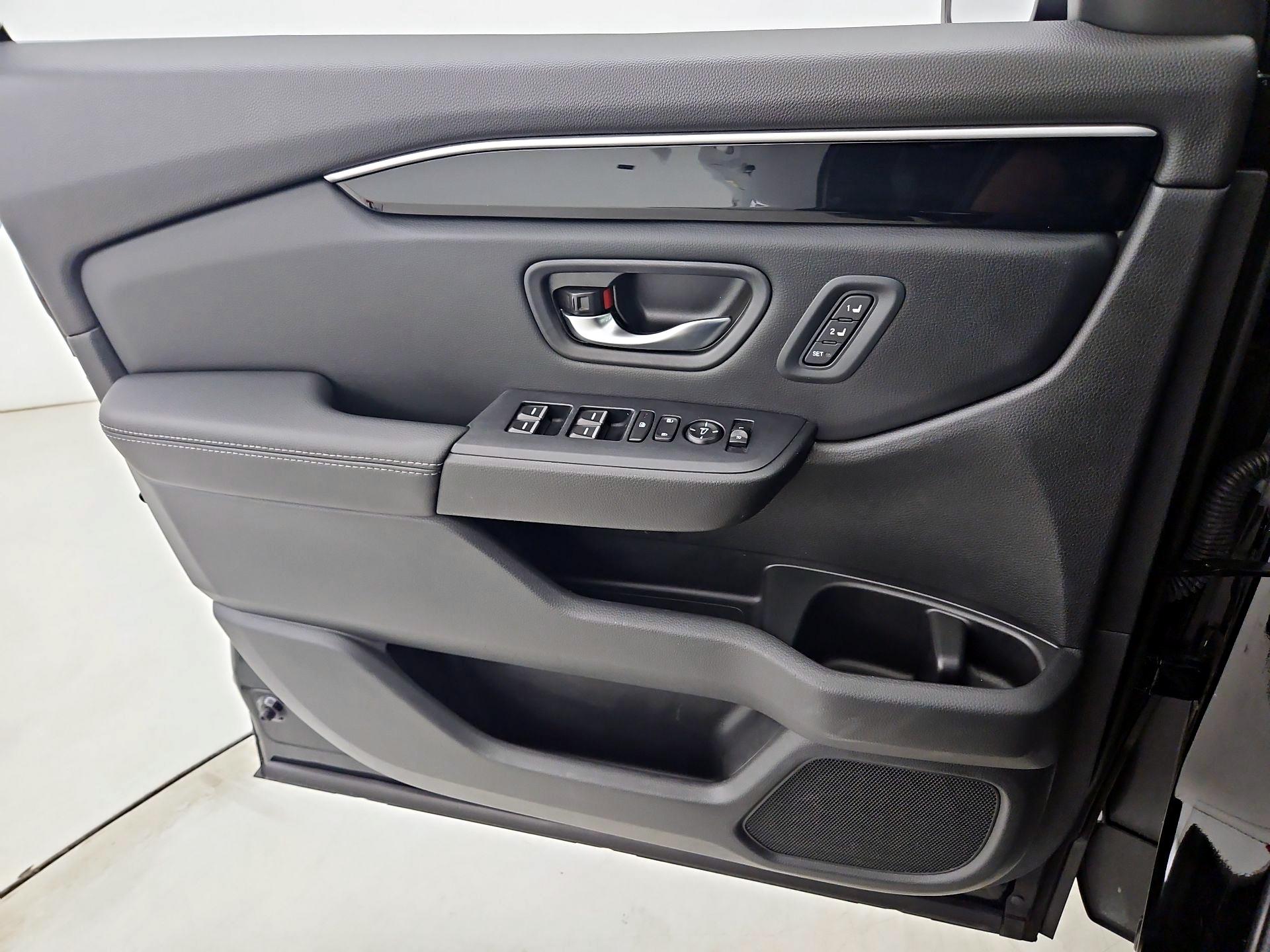 Thumbnail: 2024 Honda Pilot - 12