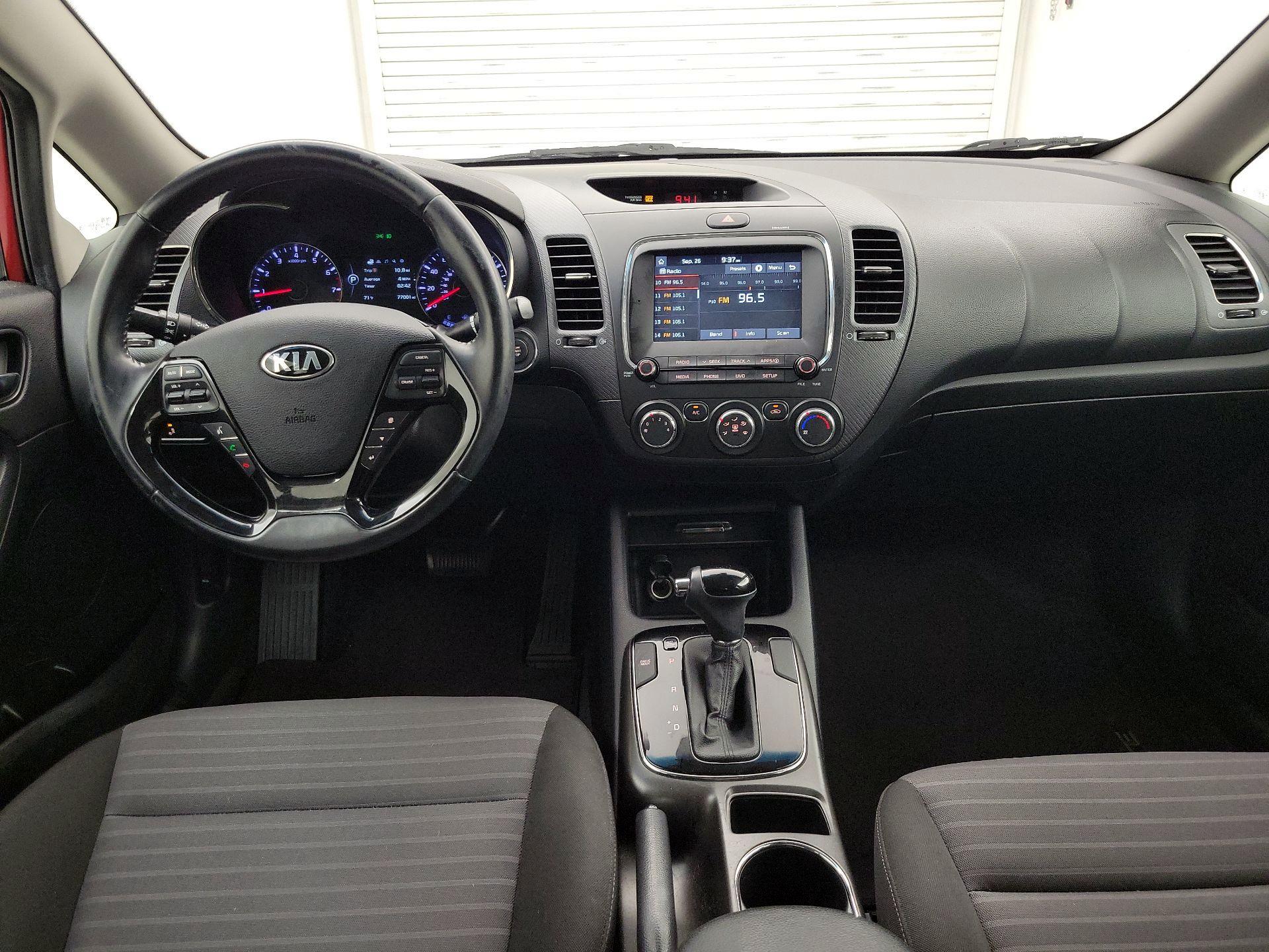 Thumbnail: 2017 Kia Forte - 9