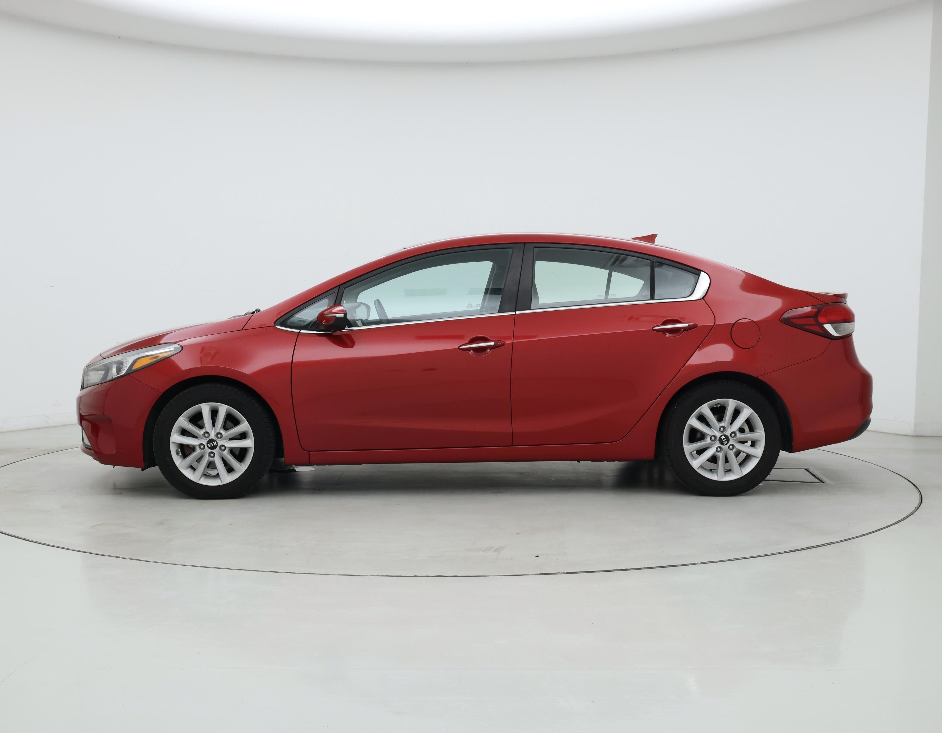 Thumbnail: 2017 Kia Forte - 4