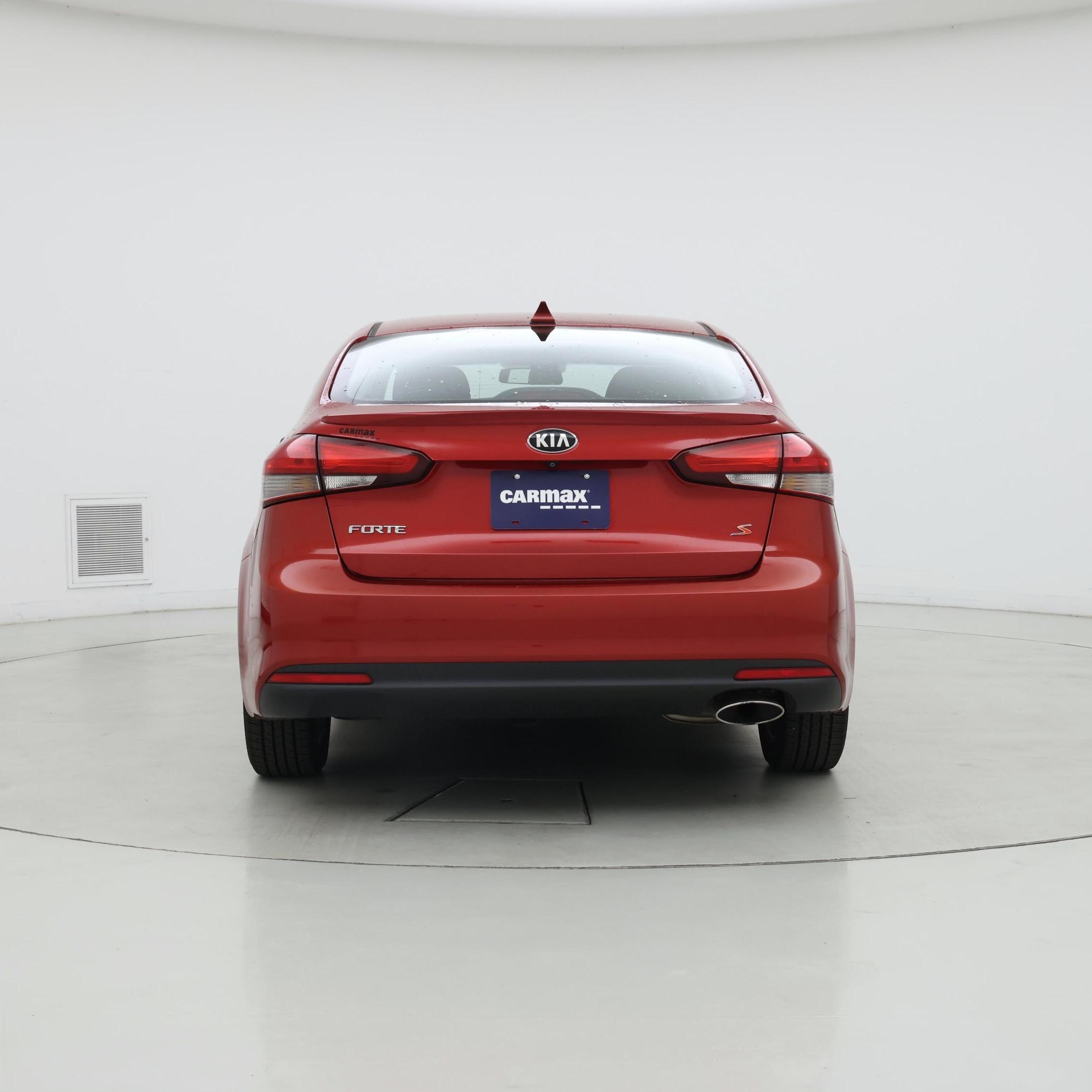 Thumbnail: 2017 Kia Forte - 6