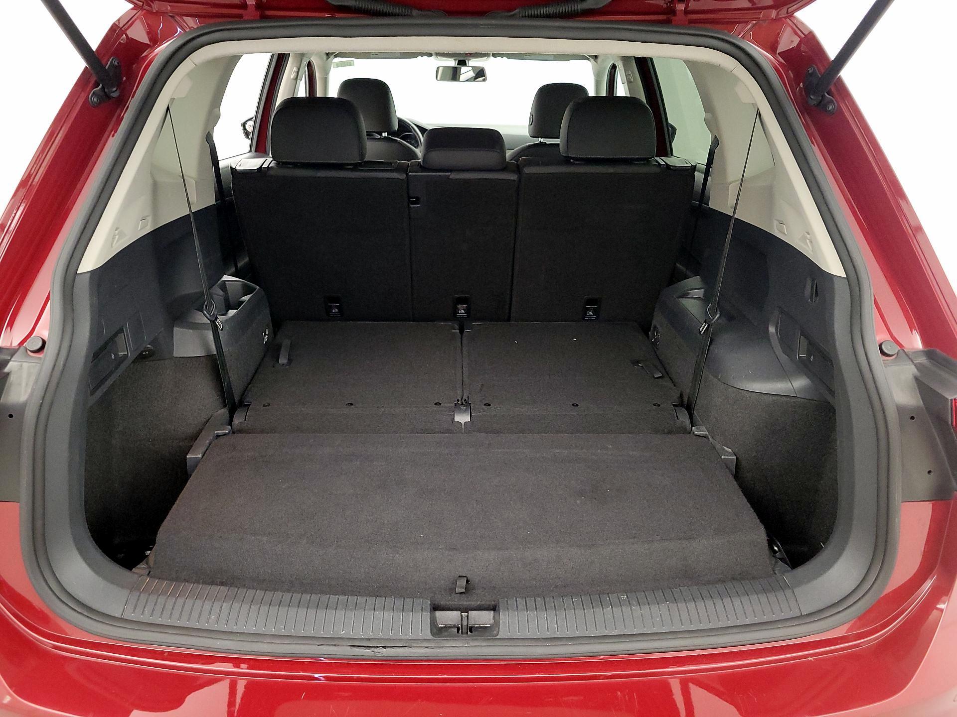 Thumbnail: 2020 Volkswagen Tiguan - 20