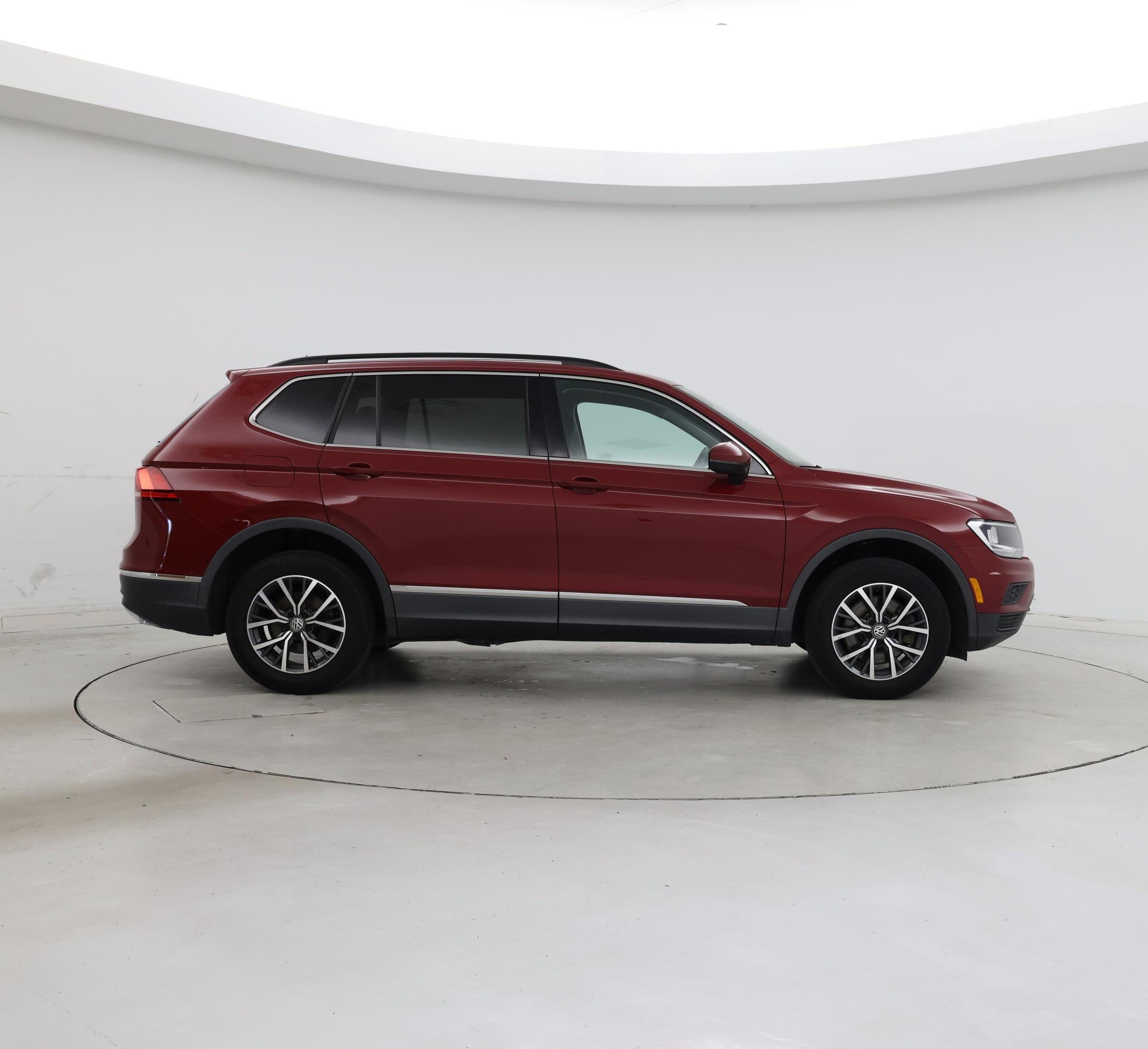 Thumbnail: 2020 Volkswagen Tiguan - 7