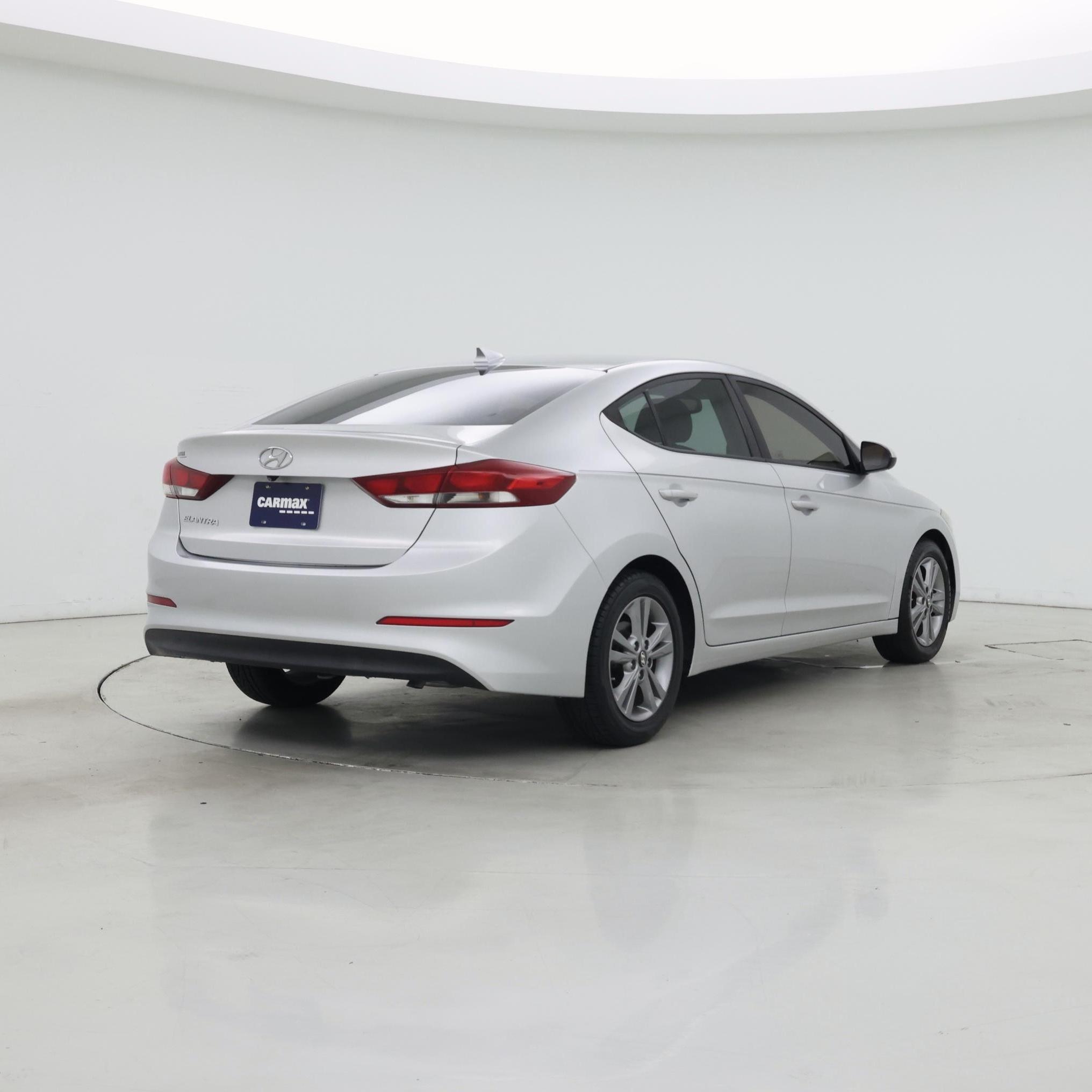 Thumbnail: 2018 Hyundai Elantra - 8