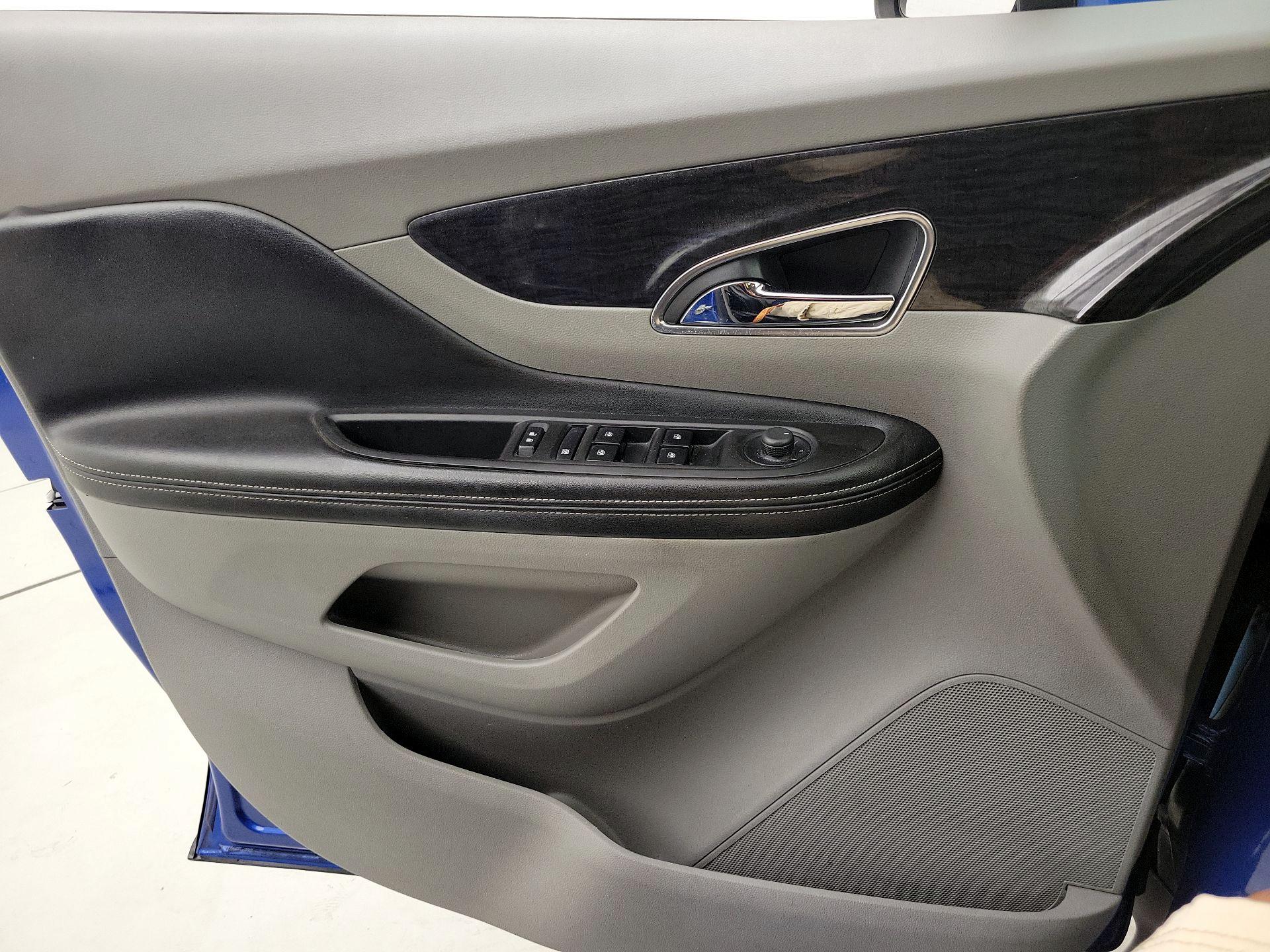 Thumbnail: 2015 Buick Encore - 12