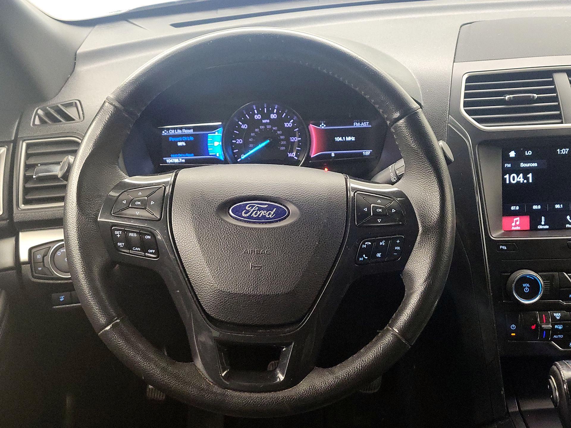 Thumbnail: 2018 Ford Explorer - 10