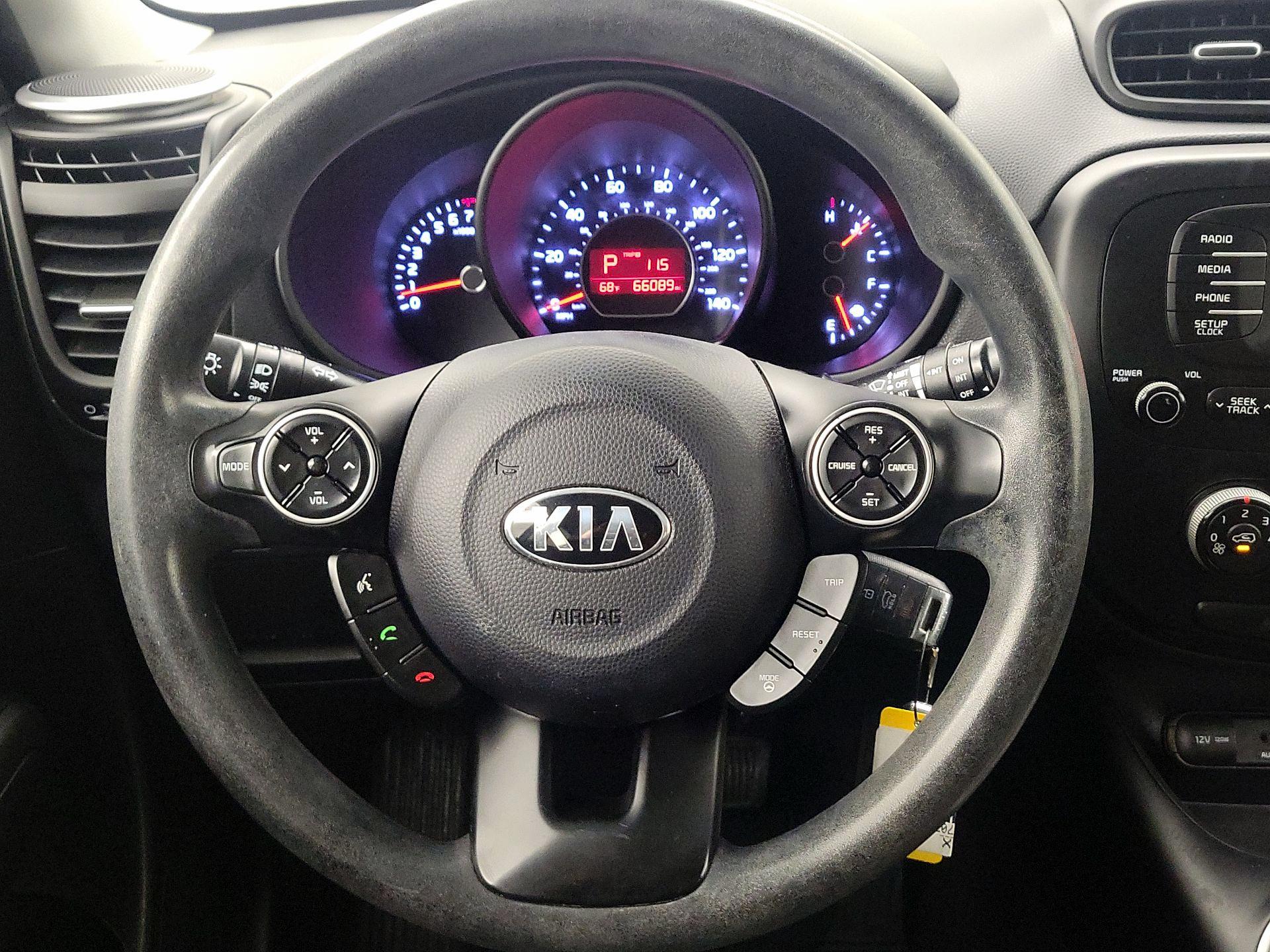 Thumbnail: 2015 Kia Soul - 10