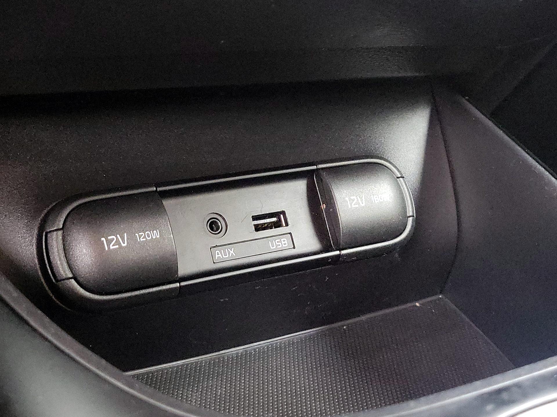 Thumbnail: 2015 Kia Soul - 17