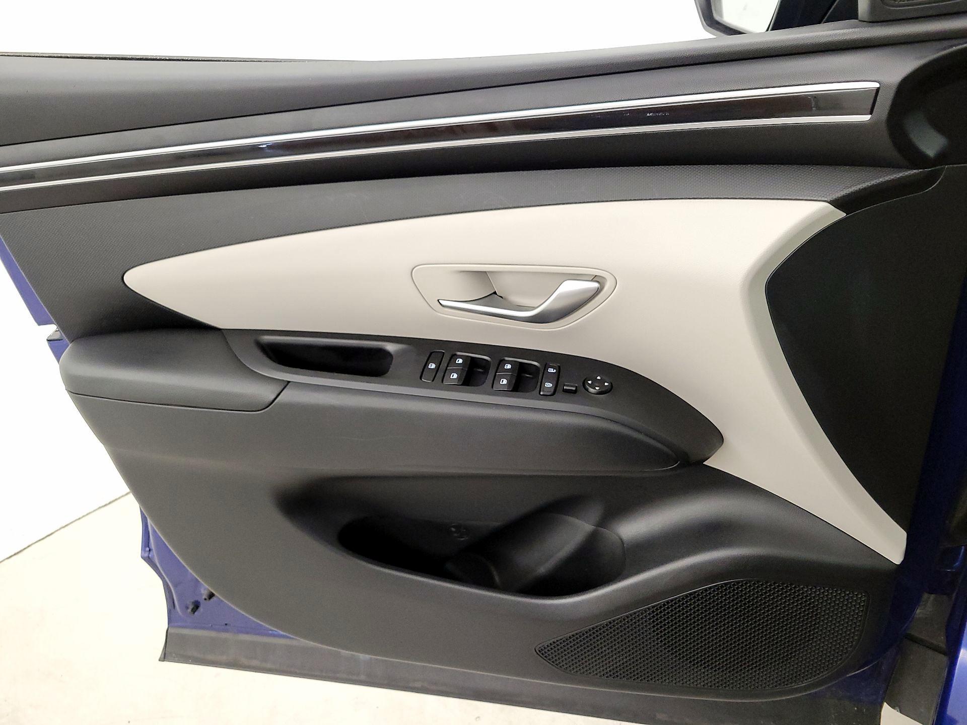 Thumbnail: 2022 Hyundai Tucson - 12