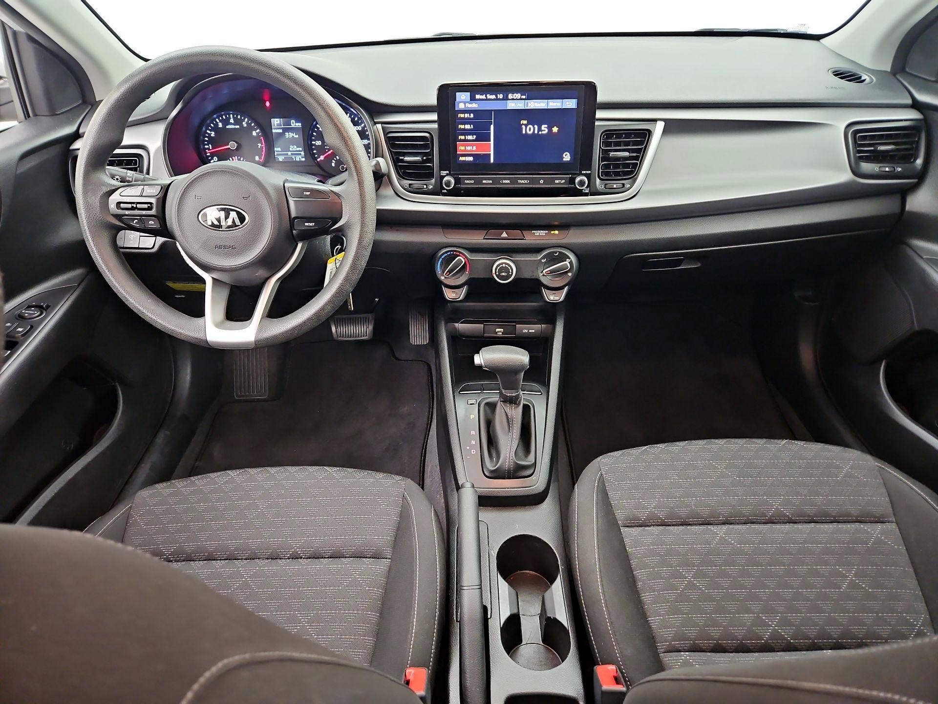 Thumbnail: 2021 Kia Rio - 9