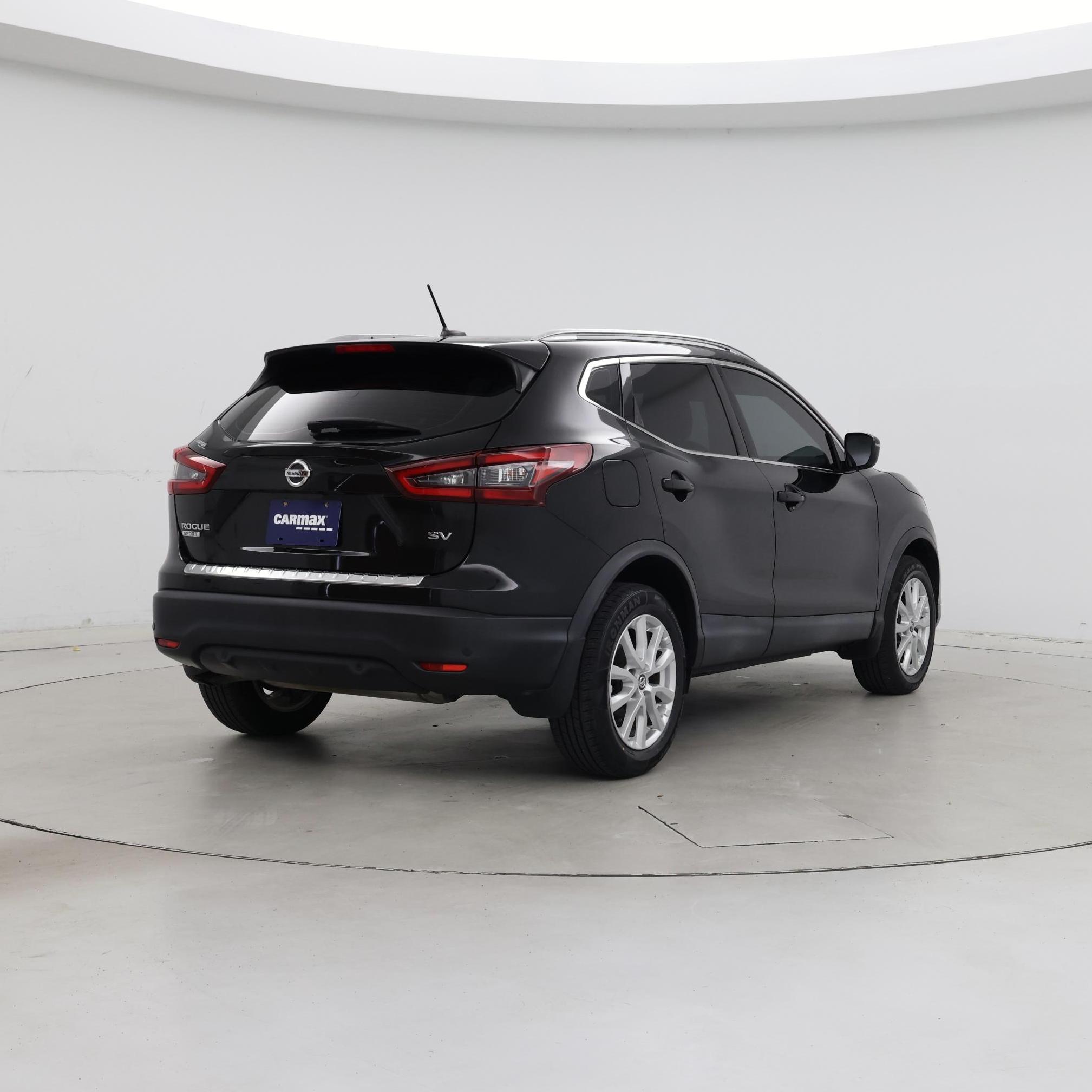 Thumbnail: 2020 Nissan Rogue Sport - 8