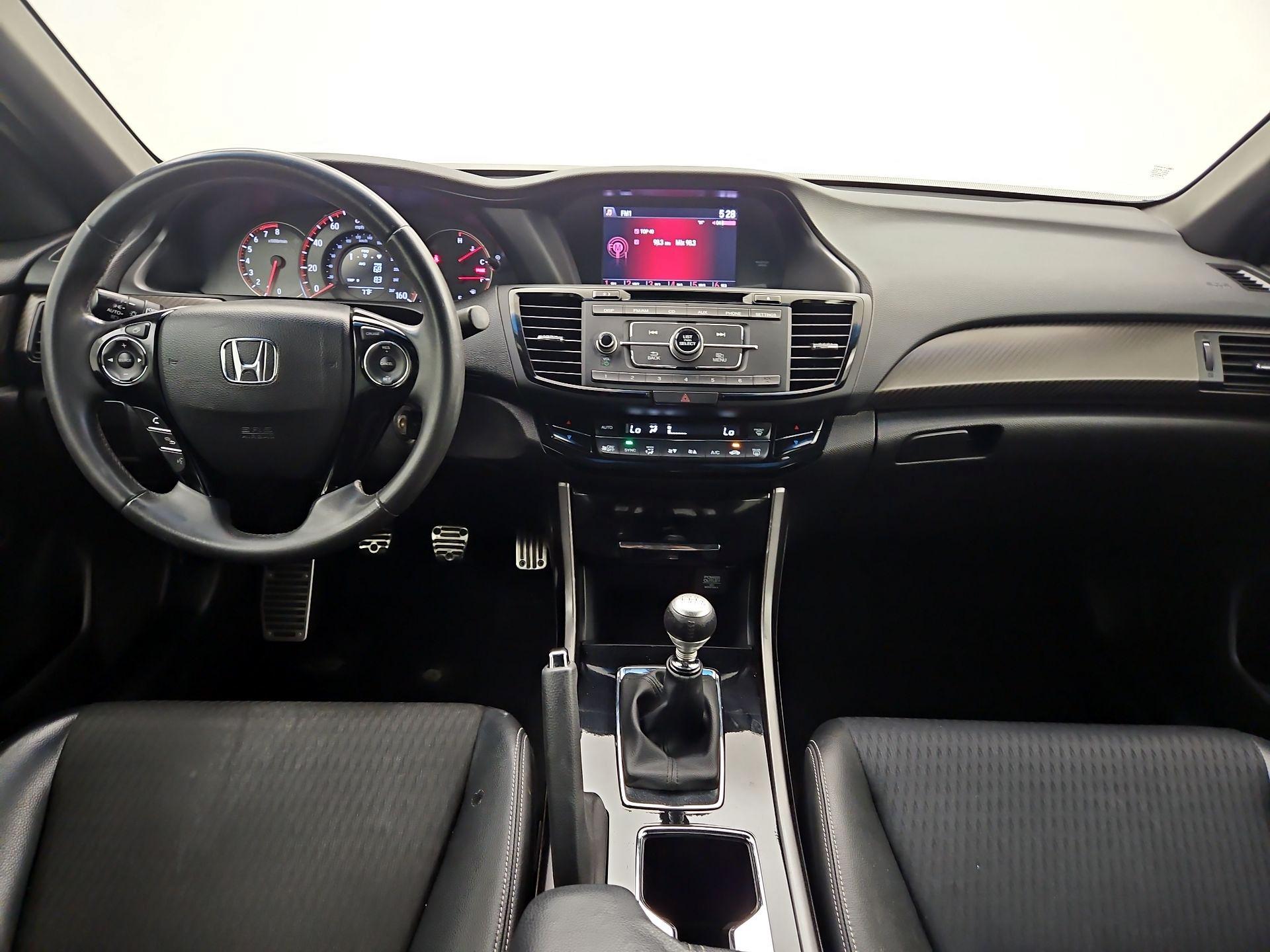 Thumbnail: 2016 Honda Accord - 9
