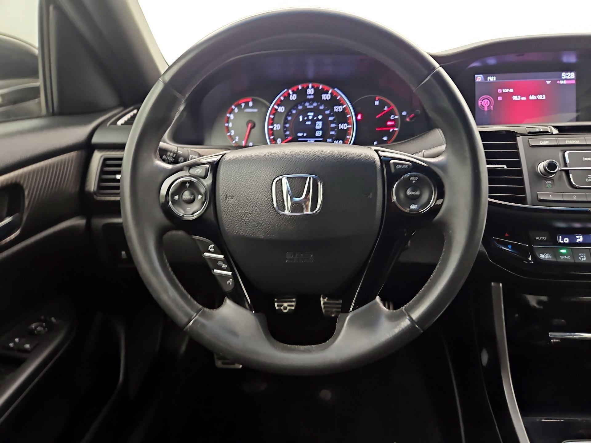 Thumbnail: 2016 Honda Accord - 10