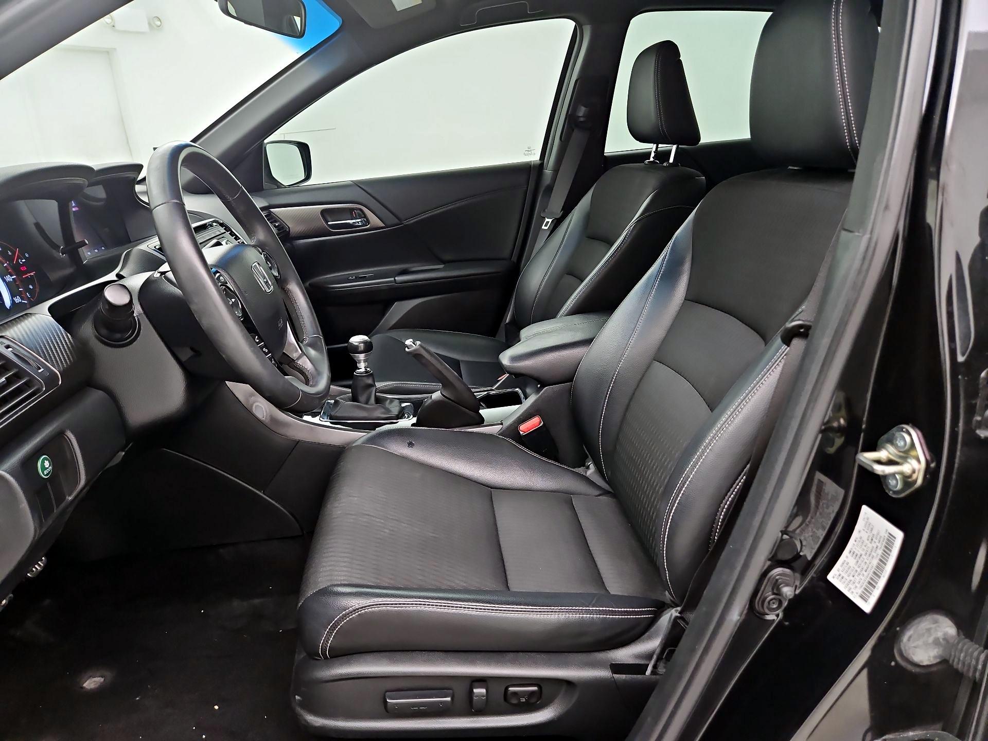 Thumbnail: 2016 Honda Accord - 11