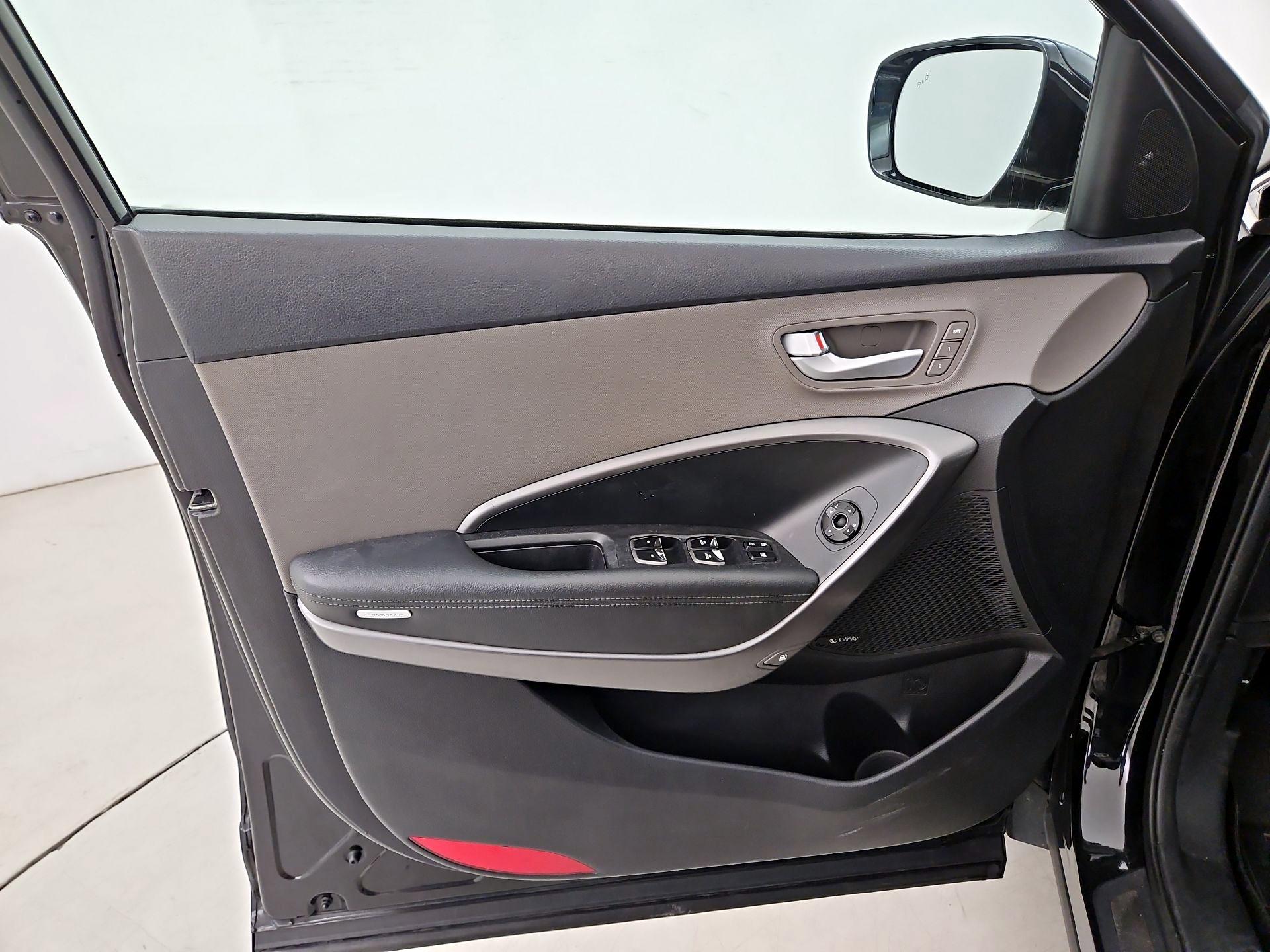 Thumbnail: 2018 Hyundai Santa Fe - 12