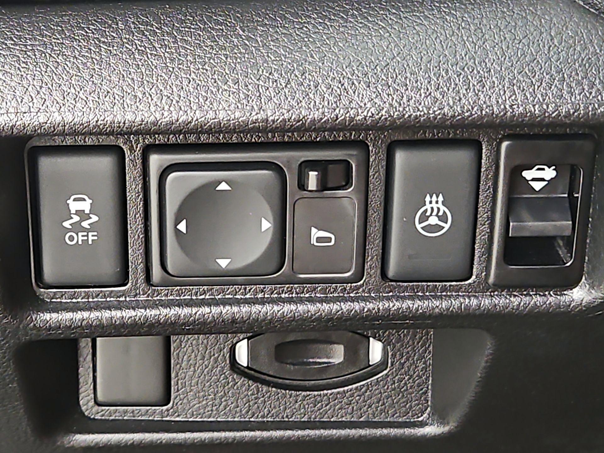 Thumbnail: 2014 Nissan Maxima - 13
