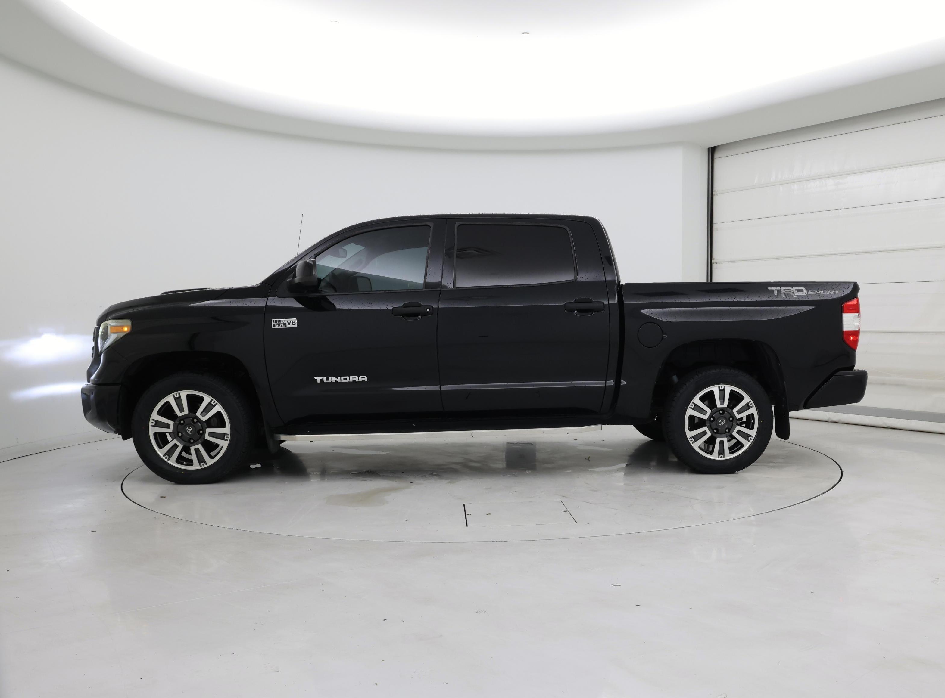 Thumbnail: 2018 Toyota Tundra - 3