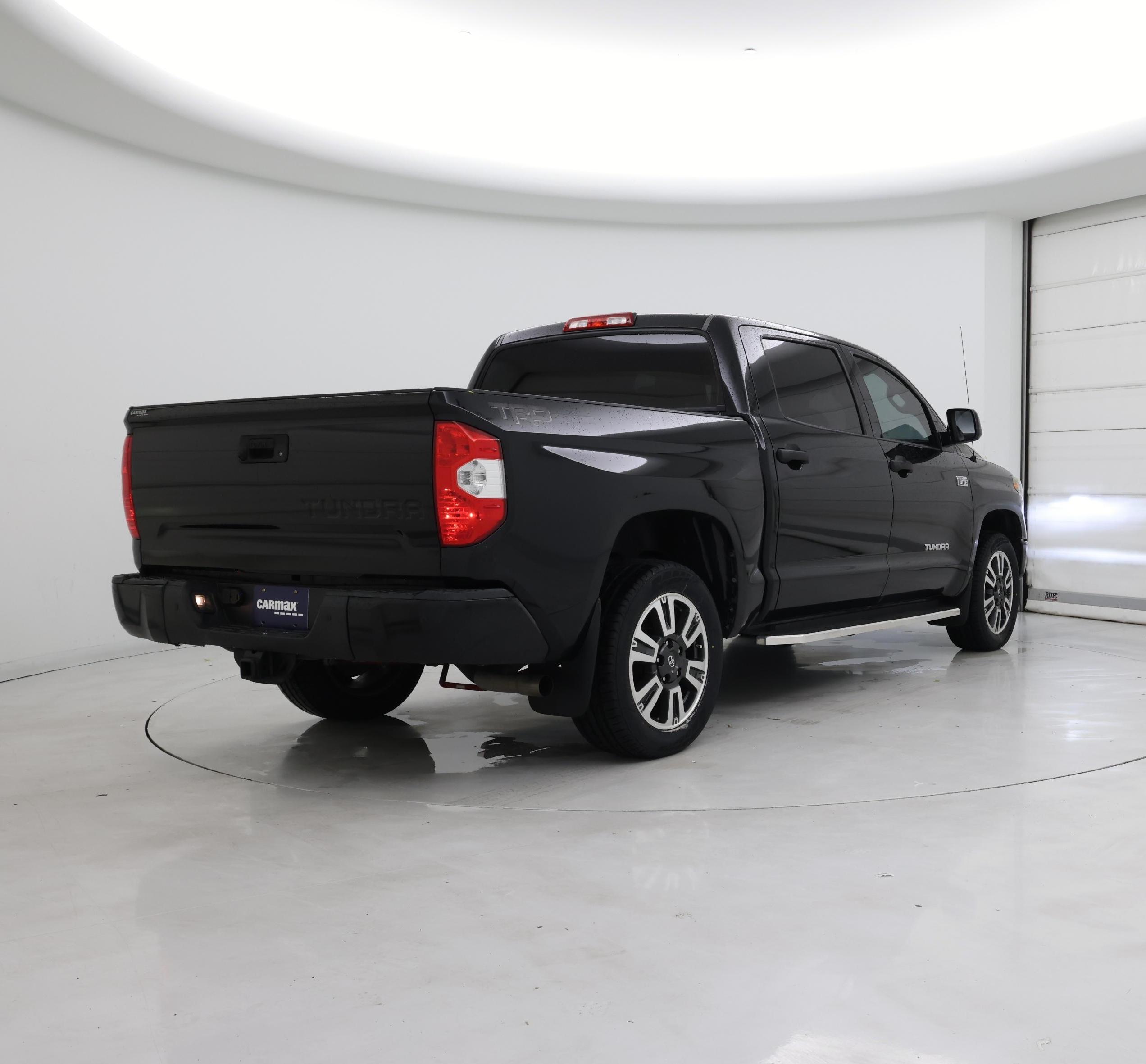 Thumbnail: 2018 Toyota Tundra - 8
