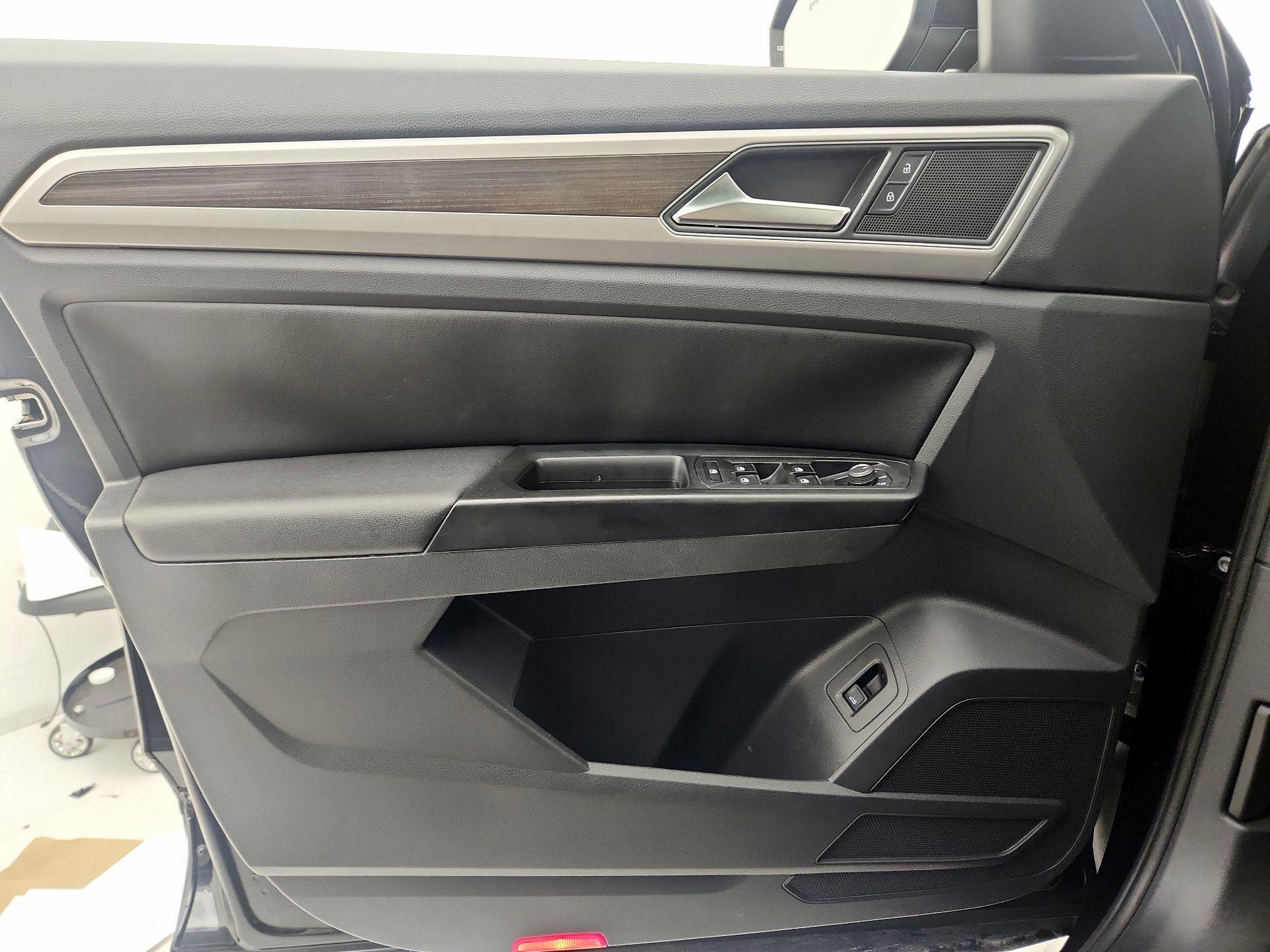 Thumbnail: 2019 Volkswagen Atlas - 12
