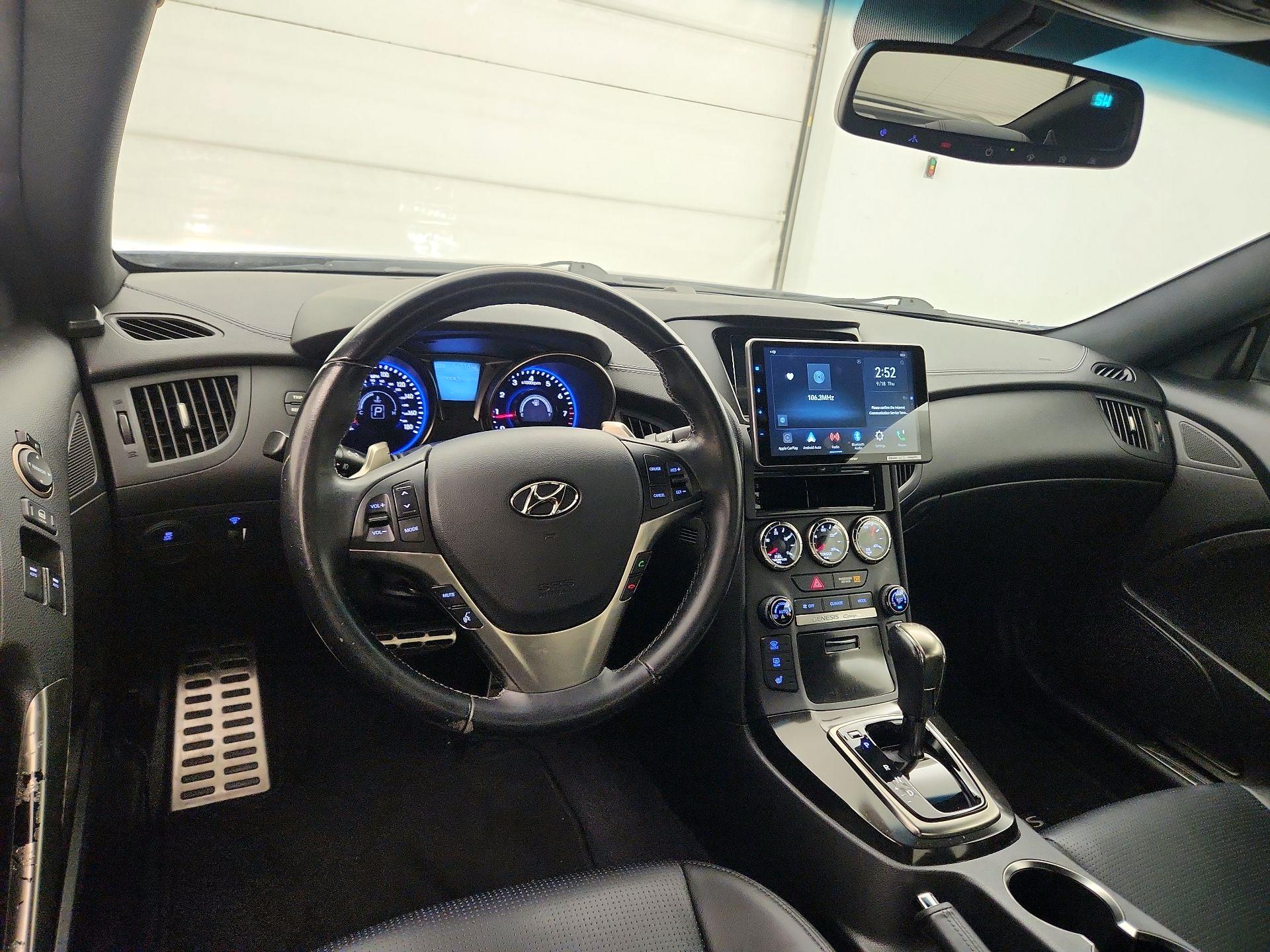 Thumbnail: 2015 Hyundai Genesis - 9