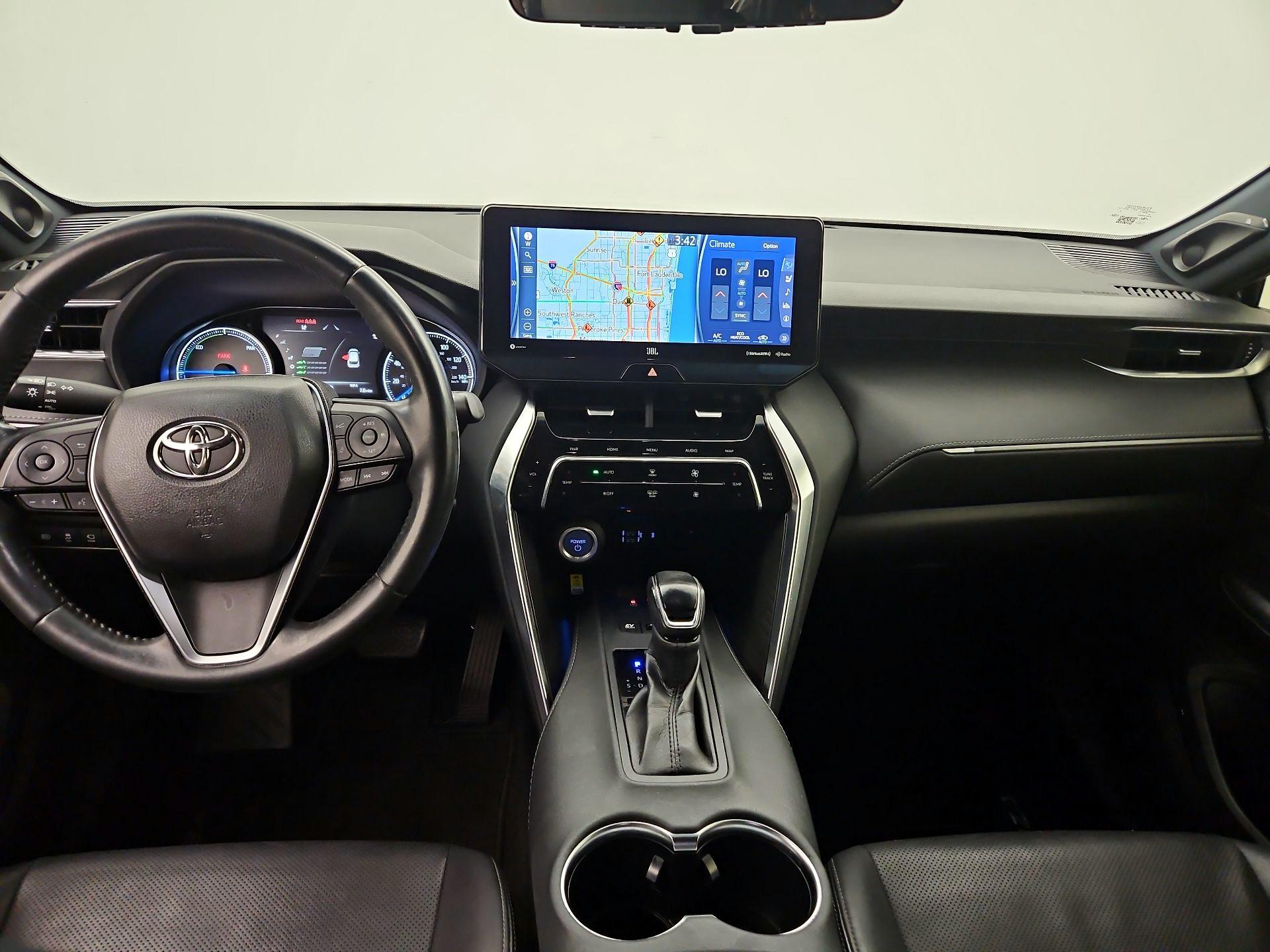 Thumbnail: 2021 Toyota Venza - 9