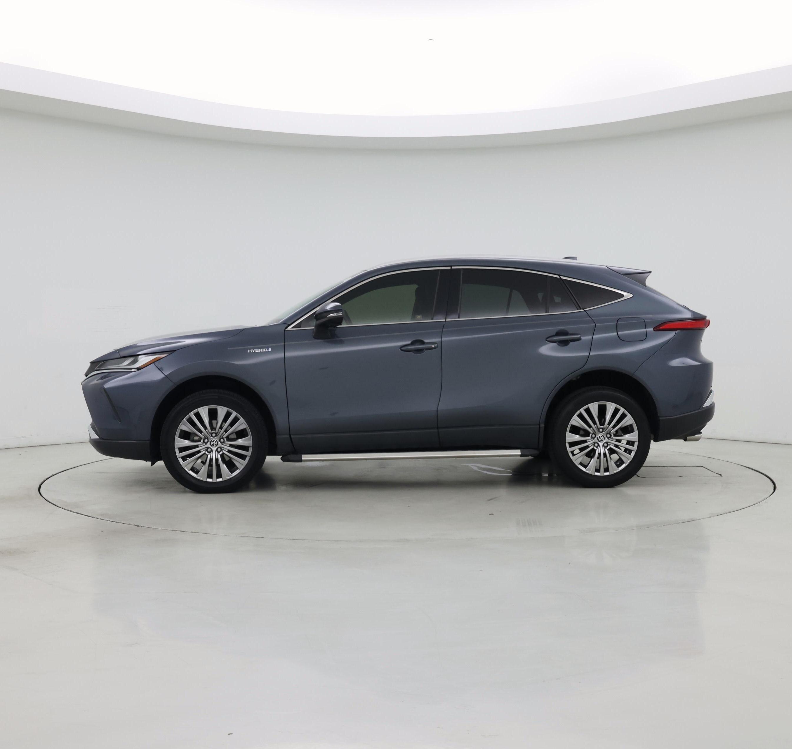 Thumbnail: 2021 Toyota Venza - 3
