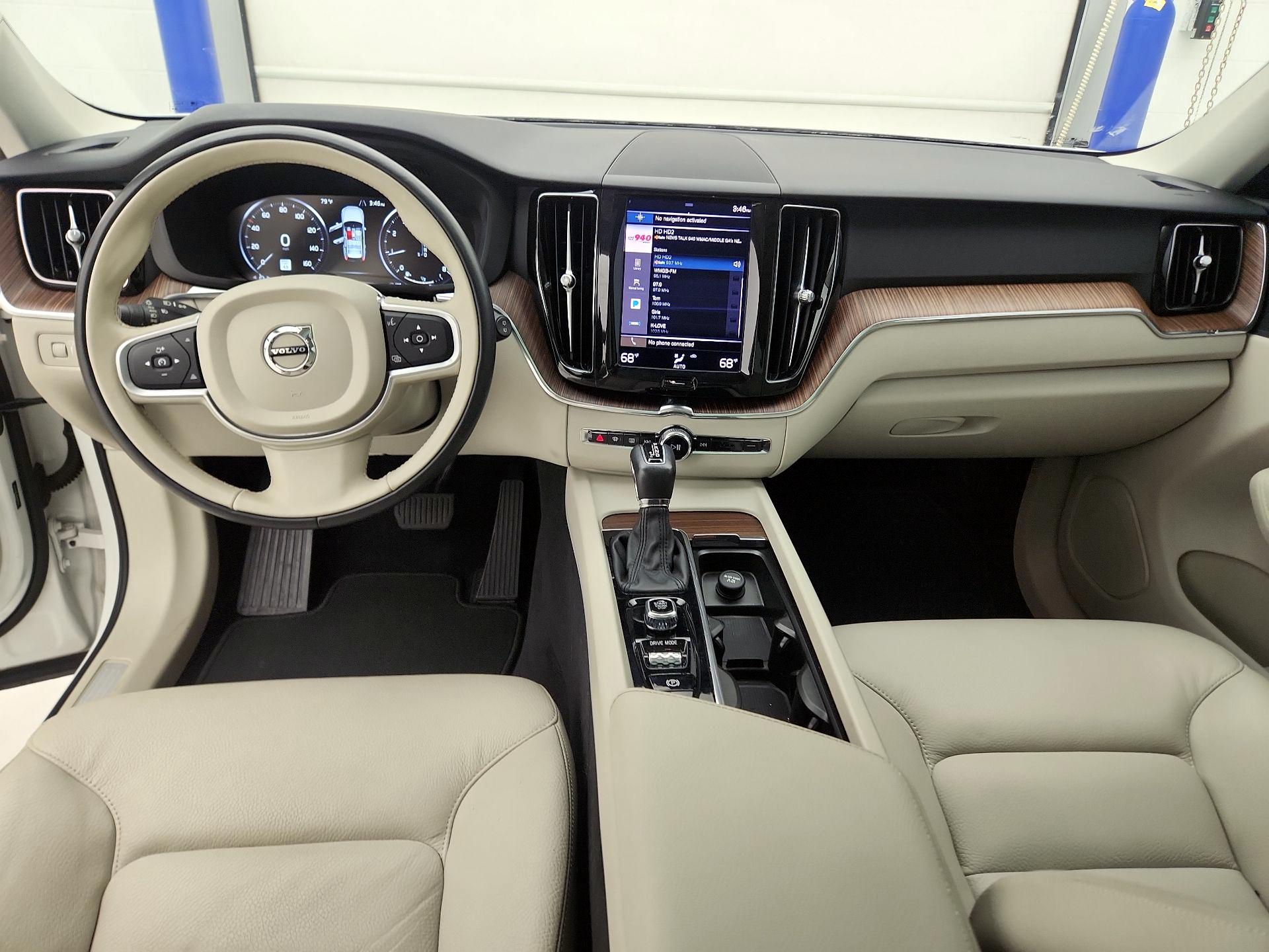 Thumbnail: 2021 Volvo XC60 - 9
