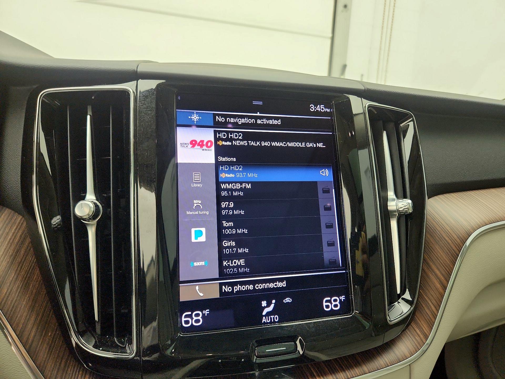 Thumbnail: 2021 Volvo XC60 - 15
