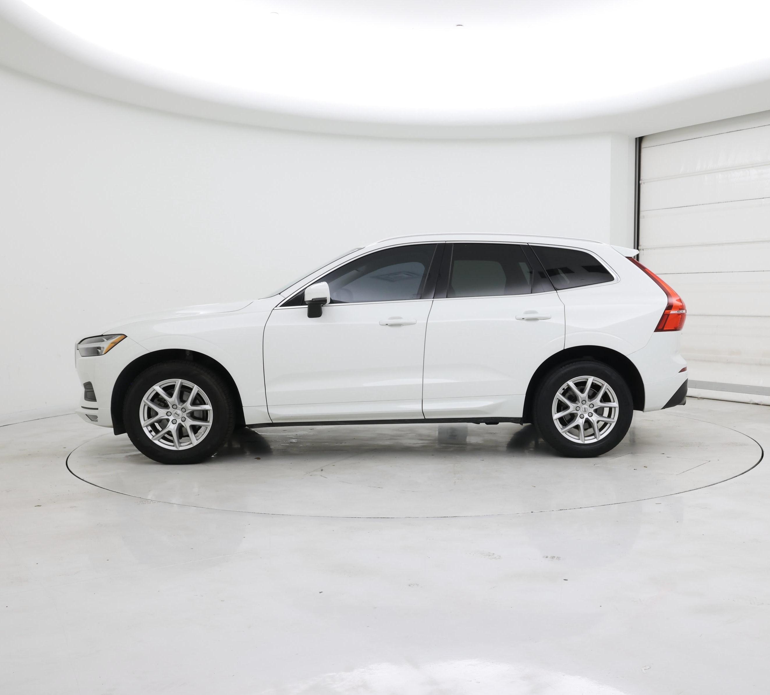 Thumbnail: 2021 Volvo XC60 - 3