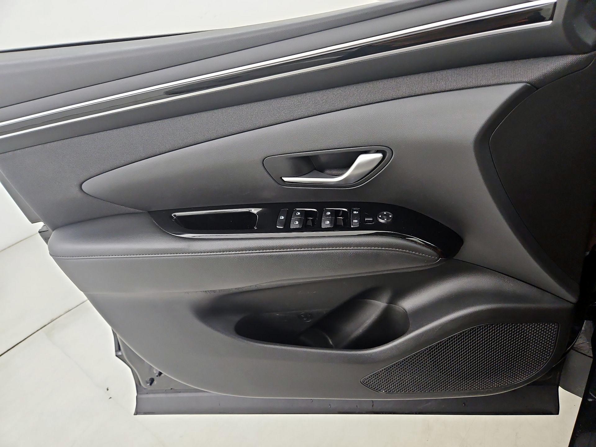 Thumbnail: 2022 Hyundai Tucson - 12