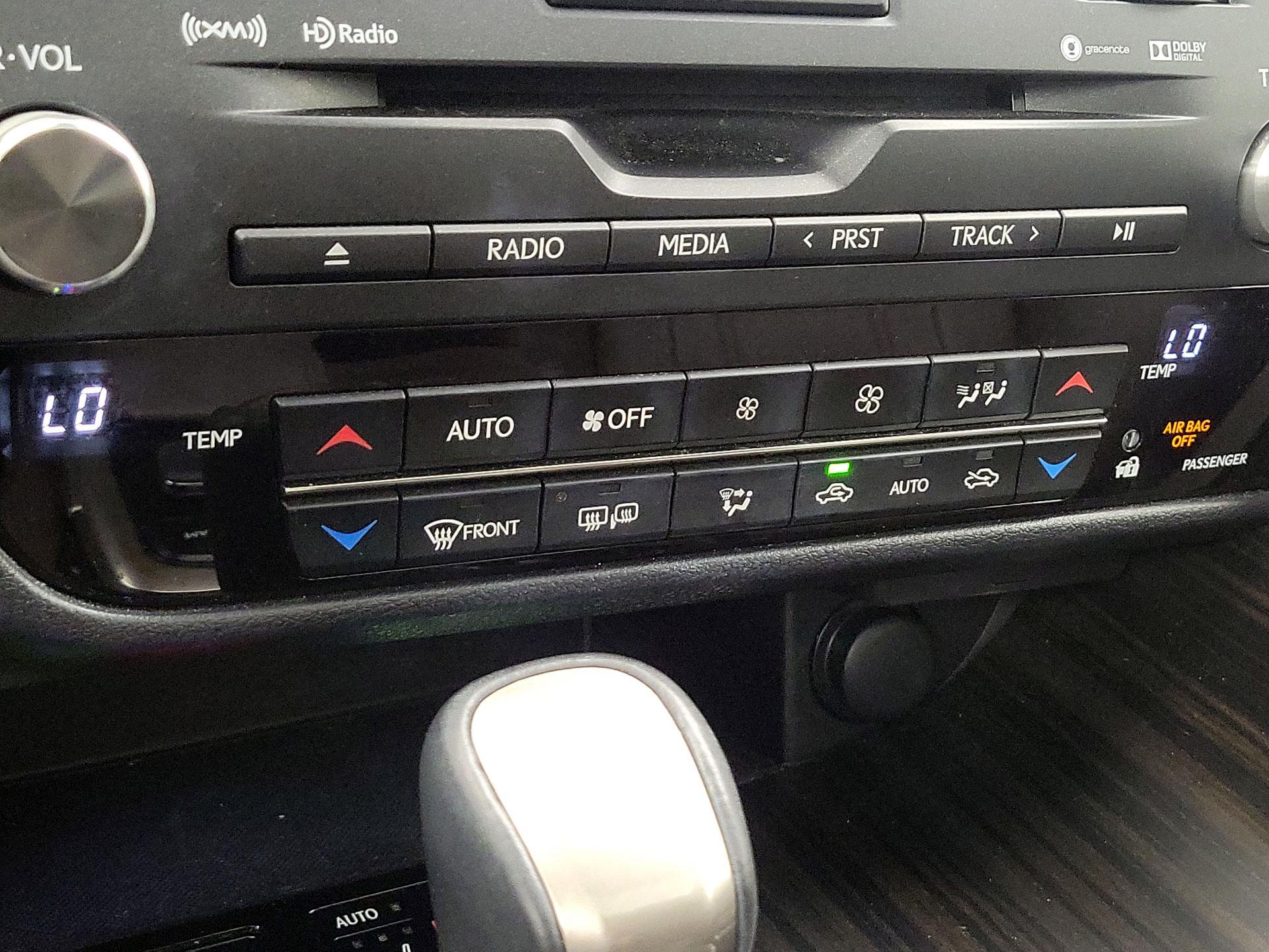 Thumbnail: 2016 Lexus RX - 16