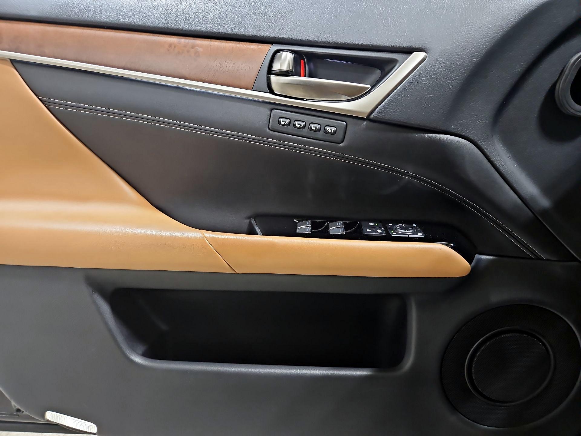 Thumbnail: 2018 Lexus GS - 12