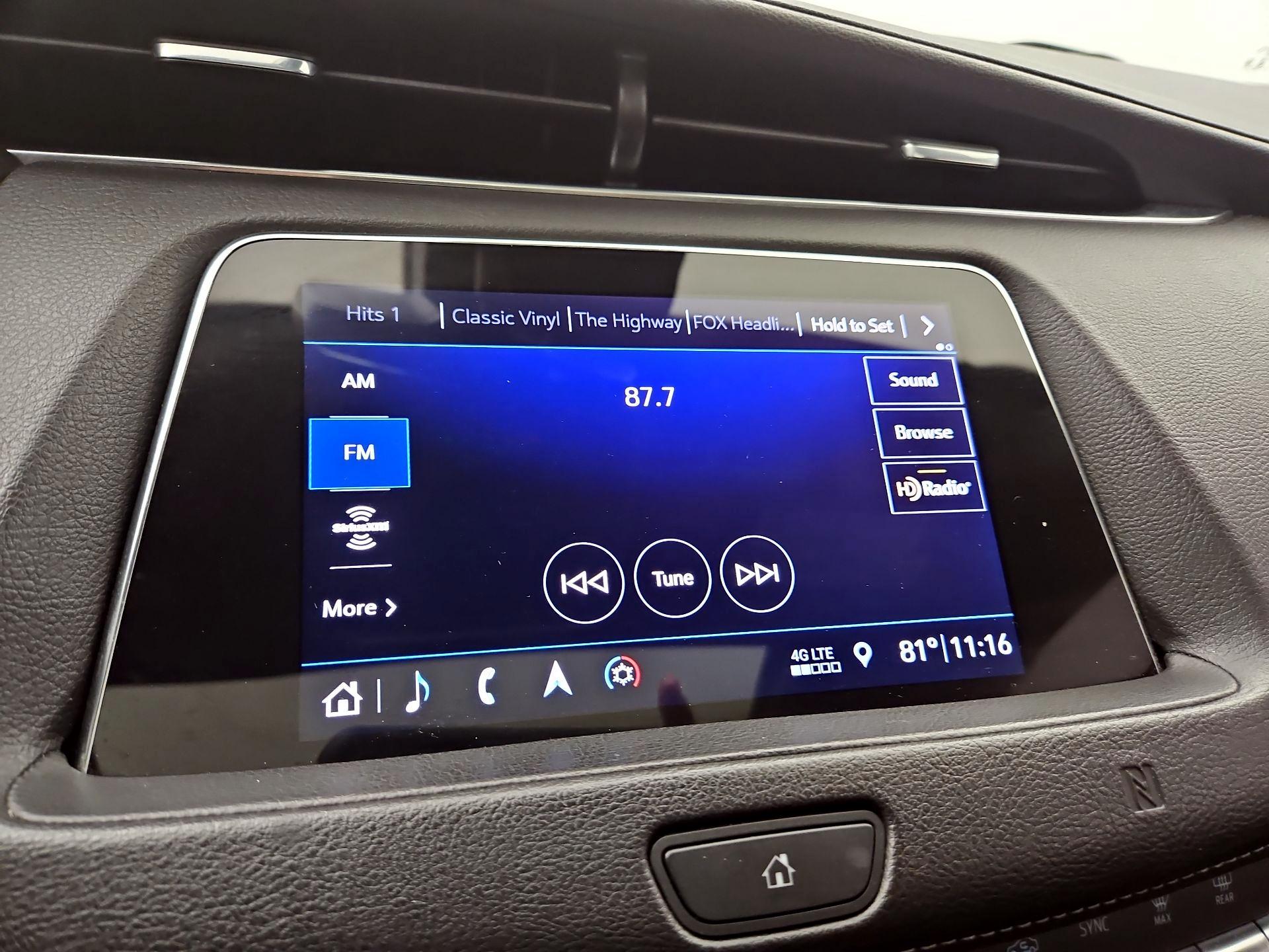 Thumbnail: 2019 Cadillac XT4 - 16
