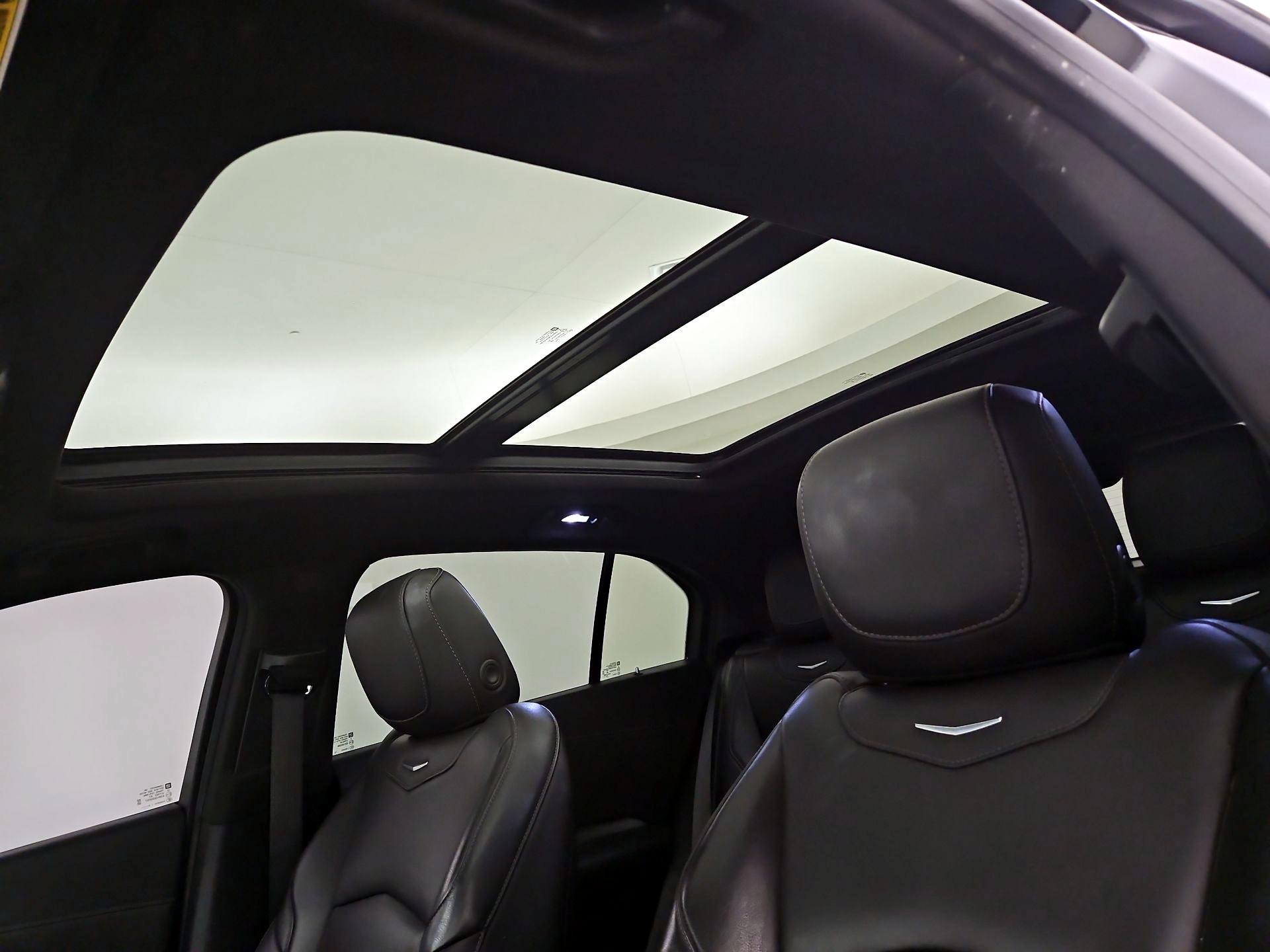 Thumbnail: 2019 Cadillac XT4 - 20